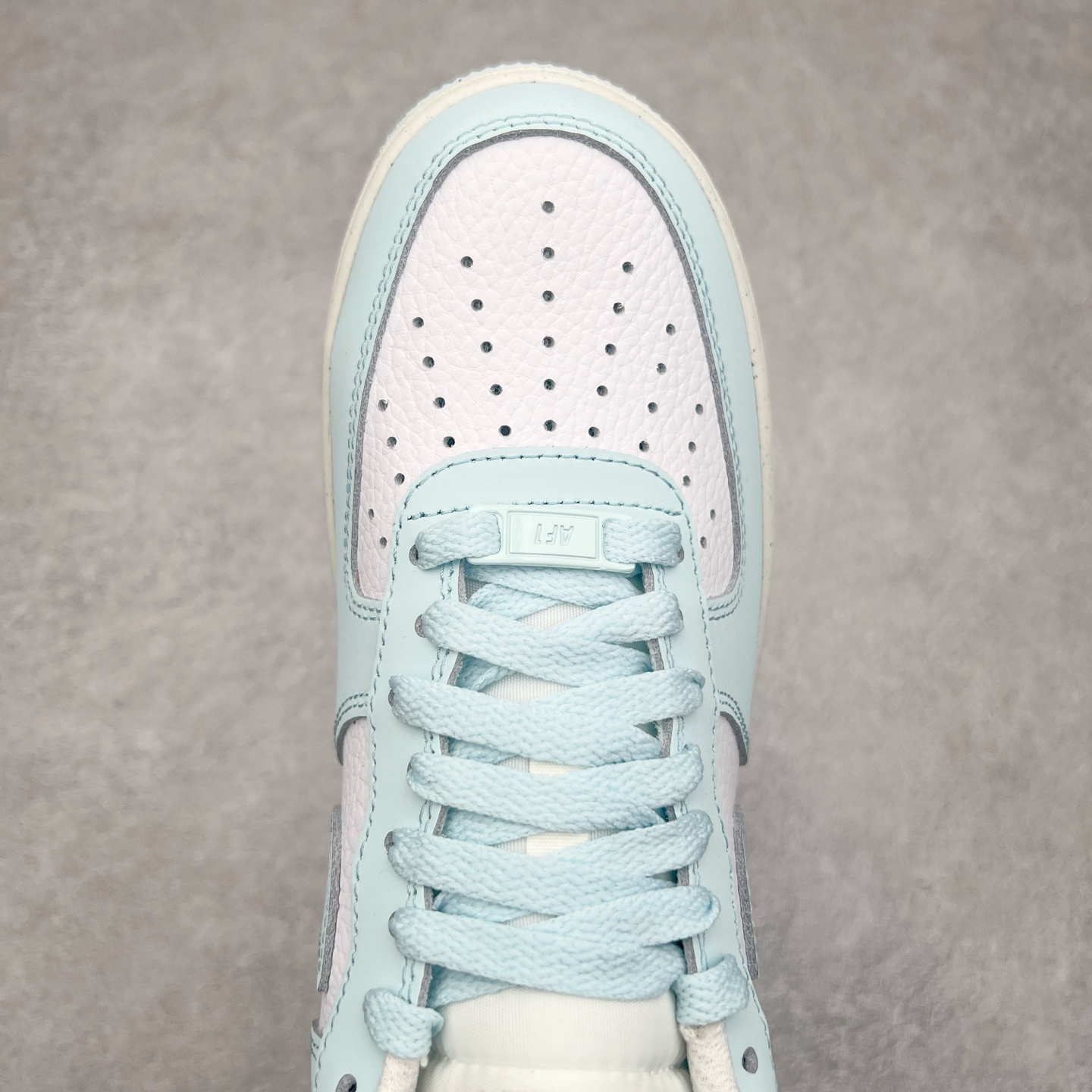 图片[4]-＃VF纯原福利 NK Air Force 1´07 Low 空军一号低帮百搭休闲运动板鞋 知名大厂出品 柔软、弹性十足的缓震性能和出色的中底设计 横跨复古与现代的外型结合 造就出风靡全球三十多年的Force 1 直到今天还深受青睐 尺码：35.5 36 36.5 37.5 38 38.5 39 40 40.5 41 42 42.5 43 44 44.5 45-选品中心