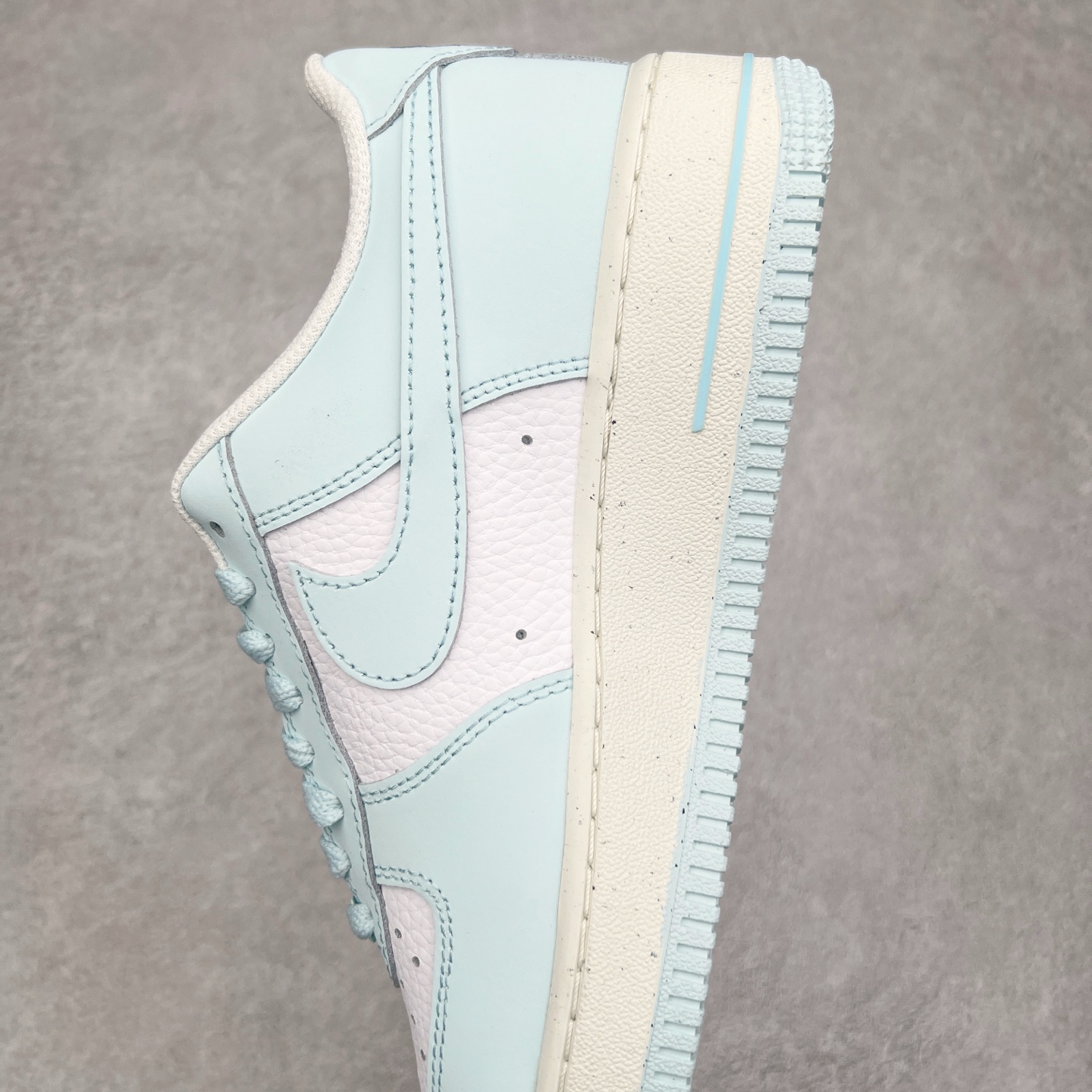 图片[7]-＃VF纯原福利 NK Air Force 1´07 Low 空军一号低帮百搭休闲运动板鞋 知名大厂出品 柔软、弹性十足的缓震性能和出色的中底设计 横跨复古与现代的外型结合 造就出风靡全球三十多年的Force 1 直到今天还深受青睐 尺码：35.5 36 36.5 37.5 38 38.5 39 40 40.5 41 42 42.5 43 44 44.5 45-选品中心