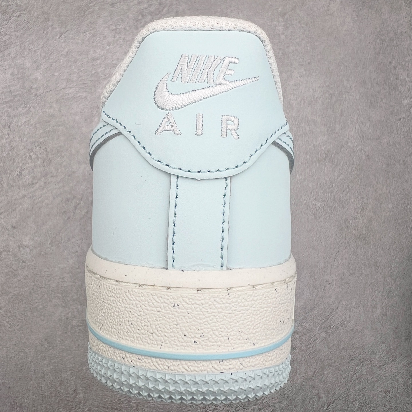 图片[8]-＃VF纯原福利 NK Air Force 1´07 Low 空军一号低帮百搭休闲运动板鞋 知名大厂出品 柔软、弹性十足的缓震性能和出色的中底设计 横跨复古与现代的外型结合 造就出风靡全球三十多年的Force 1 直到今天还深受青睐 尺码：35.5 36 36.5 37.5 38 38.5 39 40 40.5 41 42 42.5 43 44 44.5 45-选品中心