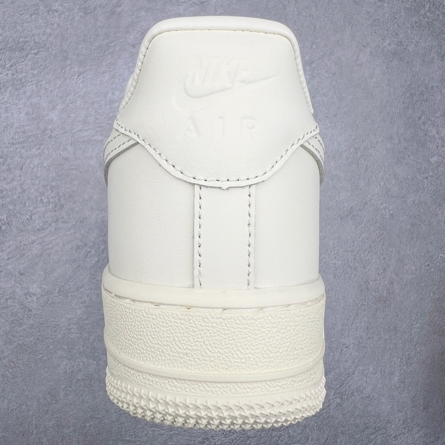 图片[8]-＃VF纯原福利 NK Air Force 1´07 Low 空军一号低帮百搭休闲运动板鞋 知名大厂出品 柔软、弹性十足的缓震性能和出色的中底设计 横跨复古与现代的外型结合 造就出风靡全球三十多年的Force 1 直到今天还深受青睐 尺码：35.5 36 36.5 37.5 38 38.5 39 40 40.5 41 42 42.5 43 44 44.5 45-选品中心