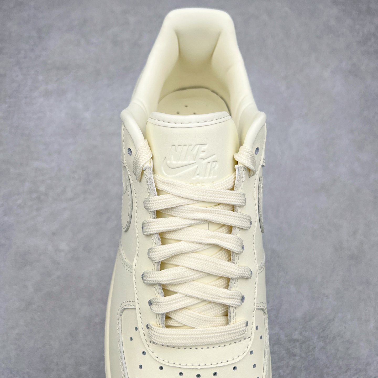 图片[5]-＃VF纯原福利 NK Air Force 1´07 Low 空军一号低帮百搭休闲运动板鞋 知名大厂出品 柔软、弹性十足的缓震性能和出色的中底设计 横跨复古与现代的外型结合 造就出风靡全球三十多年的Force 1 直到今天还深受青睐 尺码：35.5 36 36.5 37.5 38 38.5 39 40 40.5 41 42 42.5 43 44 44.5 45-选品中心