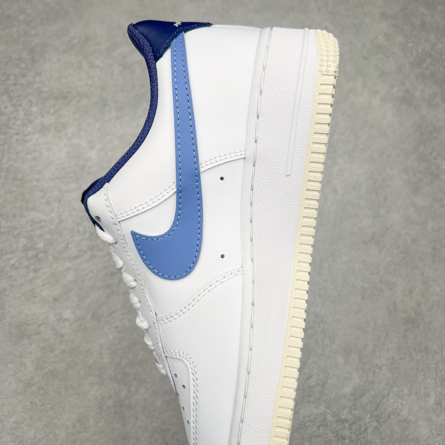 图片[7]-＃VF纯原福利 NK Air Force 1´07 Low 空军一号低帮百搭休闲运动板鞋 知名大厂出品 柔软、弹性十足的缓震性能和出色的中底设计 横跨复古与现代的外型结合 造就出风靡全球三十多年的Force 1 直到今天还深受青睐 尺码：35.5 36 36.5 37.5 38 38.5 39 40 40.5 41 42 42.5 43 44 44.5 45-选品中心