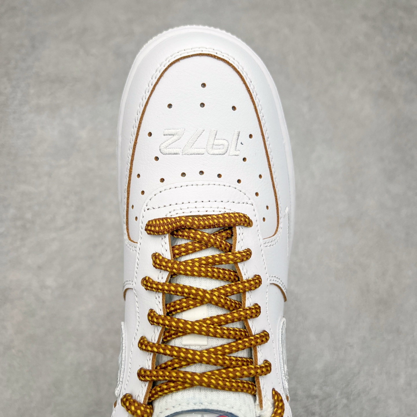 图片[4]-＃VF纯原福利 NK Air Force 1´07 Low 空军一号低帮百搭休闲运动板鞋 知名大厂出品 柔软、弹性十足的缓震性能和出色的中底设计 横跨复古与现代的外型结合 造就出风靡全球三十多年的Force 1 直到今天还深受青睐 尺码：35.5 36 36.5 37.5 38 38.5 39 40 40.5 41 42 42.5 43 44 44.5 45-选品中心