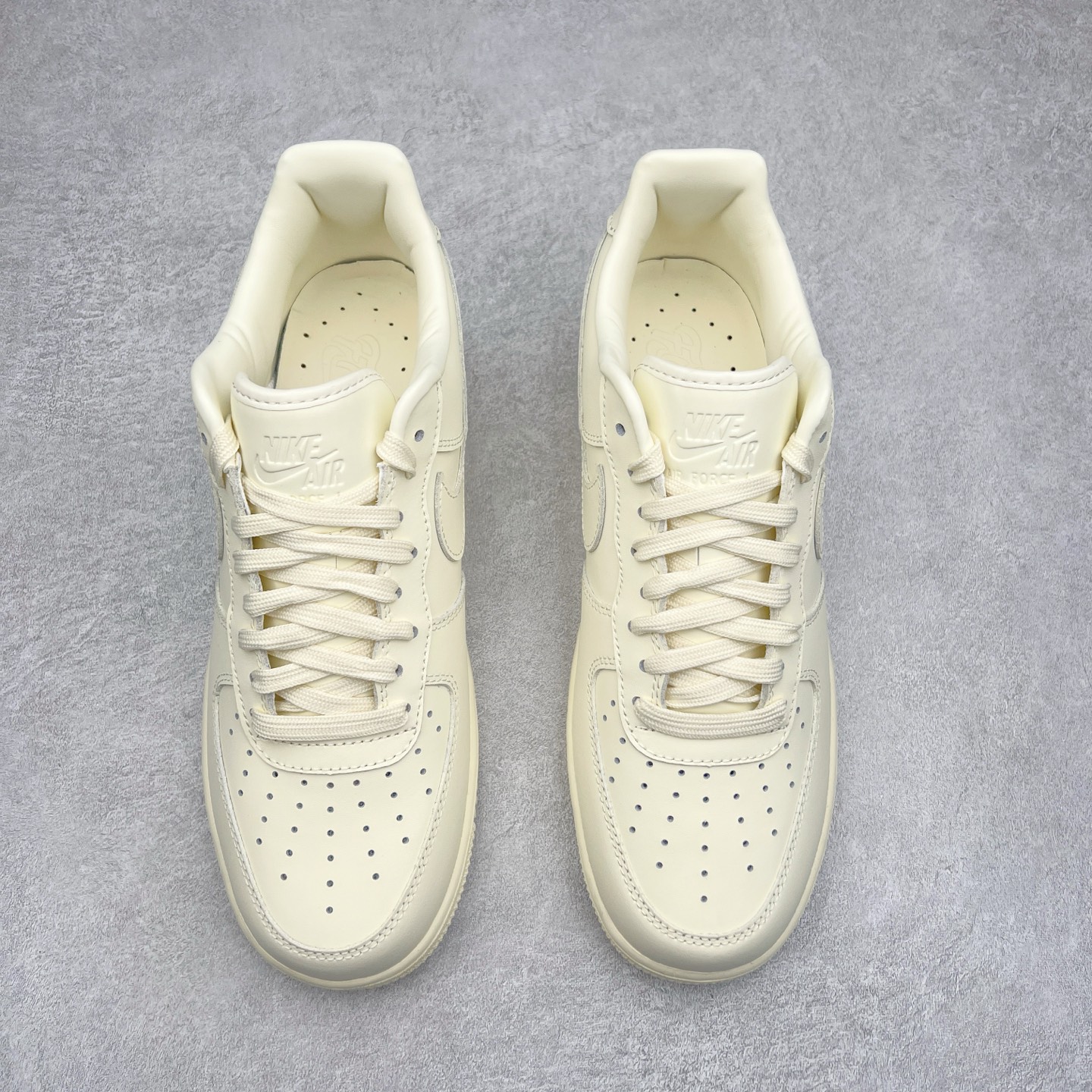 图片[2]-＃VF纯原福利 NK Air Force 1´07 Low 空军一号低帮百搭休闲运动板鞋 知名大厂出品 柔软、弹性十足的缓震性能和出色的中底设计 横跨复古与现代的外型结合 造就出风靡全球三十多年的Force 1 直到今天还深受青睐 尺码：35.5 36 36.5 37.5 38 38.5 39 40 40.5 41 42 42.5 43 44 44.5 45-选品中心