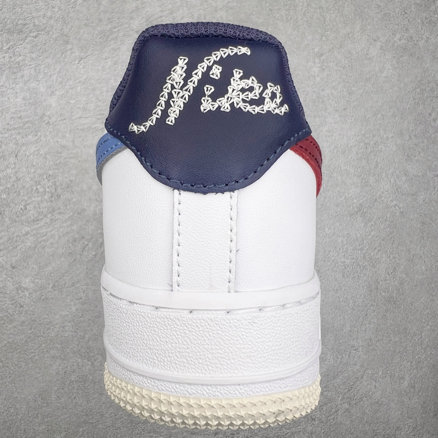 图片[8]-＃VF纯原福利 NK Air Force 1´07 Low 空军一号低帮百搭休闲运动板鞋 知名大厂出品 柔软、弹性十足的缓震性能和出色的中底设计 横跨复古与现代的外型结合 造就出风靡全球三十多年的Force 1 直到今天还深受青睐 尺码：35.5 36 36.5 37.5 38 38.5 39 40 40.5 41 42 42.5 43 44 44.5 45-选品中心