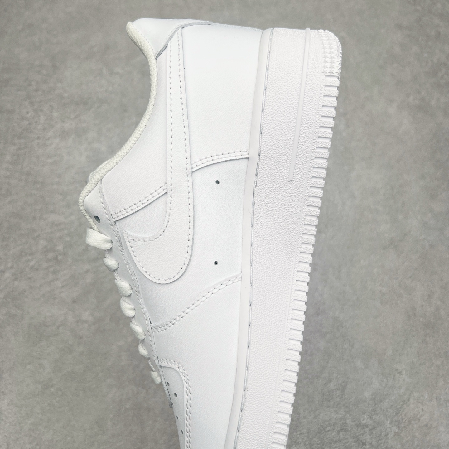 图片[7]-＃VF纯原福利 NK Air Force 1´07 Low 空军一号低帮百搭休闲运动板鞋 知名大厂出品 柔软、弹性十足的缓震性能和出色的中底设计 横跨复古与现代的外型结合 造就出风靡全球三十多年的Force 1 直到今天还深受青睐 尺码：35.5 36 36.5 37.5 38 38.5 39 40 40.5 41 42 42.5 43 44 44.5 45-选品中心