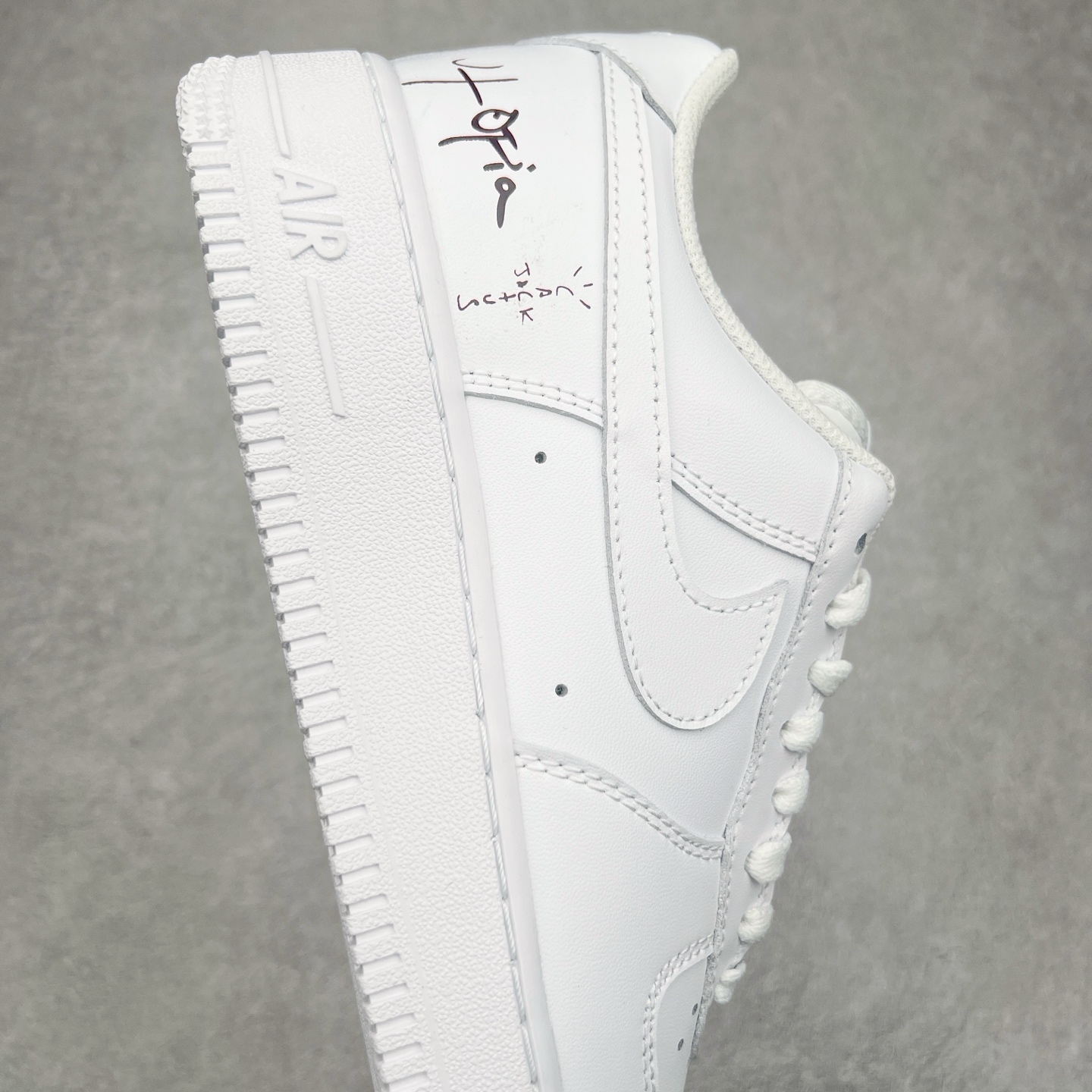 图片[6]-＃VF纯原福利 NK Air Force 1´07 Low 空军一号低帮百搭休闲运动板鞋 知名大厂出品 柔软、弹性十足的缓震性能和出色的中底设计 横跨复古与现代的外型结合 造就出风靡全球三十多年的Force 1 直到今天还深受青睐 尺码：35.5 36 36.5 37.5 38 38.5 39 40 40.5 41 42 42.5 43 44 44.5 45-选品中心