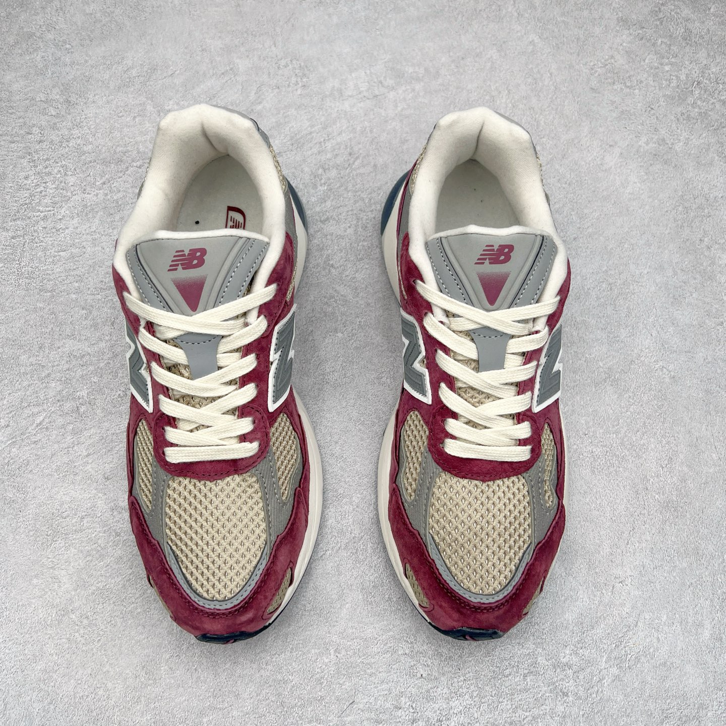 图片[2]-New Balance NB2010系列新百伦经典复古休闲运动板鞋 以ENCAP中底配以升级版 N-ERGY缓震物料 鞋面则采用特色的柔软麂皮搭以NewBalance经典的尼龙网布 低调中还原跑鞋本真 更年轻化的设计理念与材质 让新世代青年得以用全新视角体验经典鞋款的传奇魅力 货号：U2010NB13731 尺码：36 37 37.5 38 38.5 39.5 40 40.5 41.5 42 42.5 43 44-选品中心