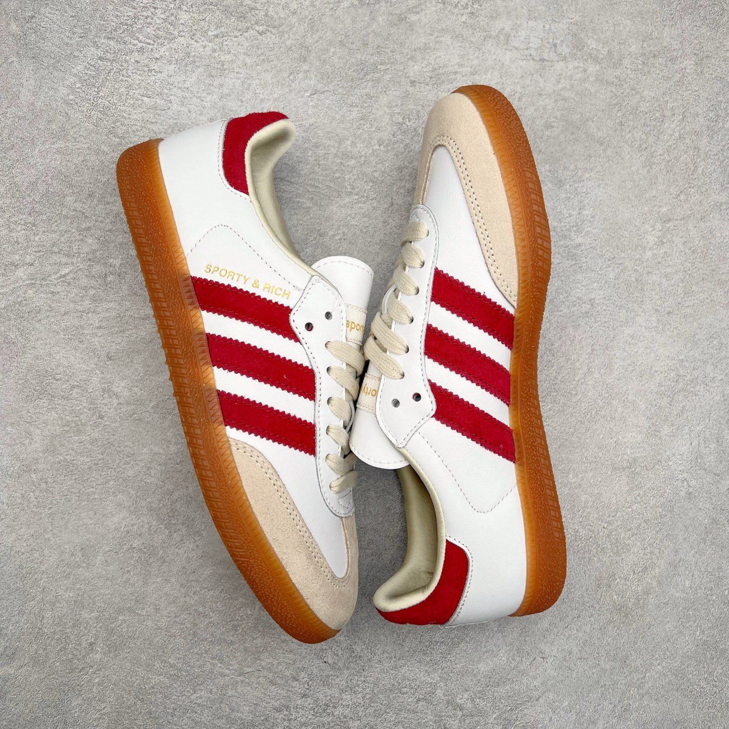 图片[3]-AD Original Samba OG 复古经典轻便板鞋 JQ5976 这款桑巴鞋展示了高质量的工艺 带有装饰的超锁缝制和无缝的手感 柔软、柔软的皮革造型和标志性的3条纹完成了精致的外观 正规合身鞋带 鞋面上有绒面鞋垫 橡胶鞋底 享受正畸套筒软感 自50年代首次亮相以来就一直在赢得粉丝的青睐 尺码：36 36.5 37.5 38 38.5 39 40 40.5 41 42 42.5 43 44 44.5 45-选品中心