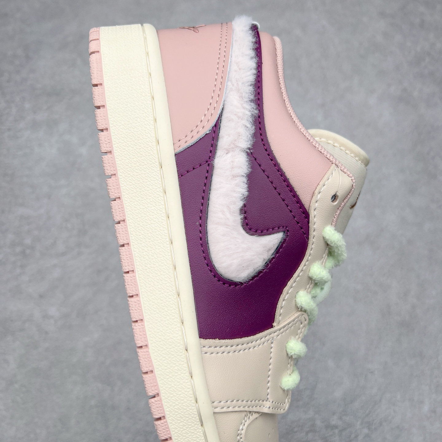 图片[6]-＃K版 Air Jordan AJ1 Low 低帮 粉红 FZ3928-200 全新流水线出品 DT版本唯一平替选择 市场第二梯队最强版 全部原鞋开发 原楦原纸板开发 全鞋电脑针车 原厂内置全掌气垫 原盒内在原标 唯一Zp原版鞋带绑法 免检产品 全新2022版型 全头层皮料 完美零毛边处理 原厂配置全掌气垫 价格定位良心 几十个配色陆续出货 尺码：36 36.5 37.5 38 38.5 39 40 40.5 41 42 42.5 43 44 44.5 45 46 47.5-选品中心