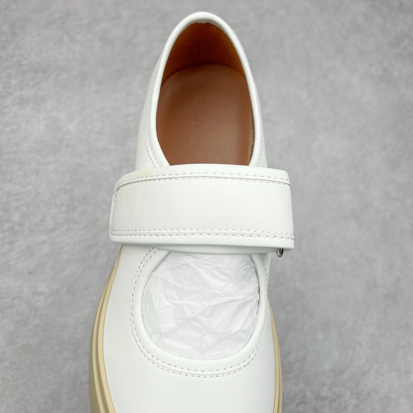 图片[5]-Marni Pablo Leather Mary Jane Sneaker 意大利奢侈品品牌-玛尼·巴勃罗·玛丽珍系列低帮松糕厚底百搭魔术贴大头增高板鞋 女鞋广东原产#采用软质粒面牛剖革鞋面材质#内里水染牛皮及乳胶脚垫#内嵌PU乳胶缓震脚垫#外置4.0cm厘米增高防滑耐磨TPR橡胶大底❗赵露思宋祖儿同款爆款大头鞋！尺码：35-40-选品中心