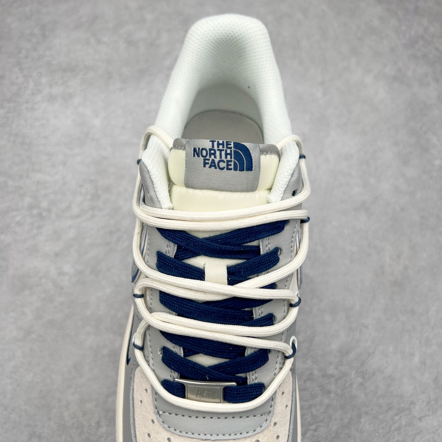 图片[5]-NK Air Force 1´07 Low 空军一号低帮百搭休闲运动板鞋 DM6688-024 柔软、弹性十足的缓震性能和出色的中底设计 横跨复古与现代的外型结合 造就出风靡全球 三十多年的Force 1 直到今天还深受青睐 尺码：36 36.5 37.5 38 38.5 39 40 40.5 41 42 42.5 43 44 44.5 45-选品中心