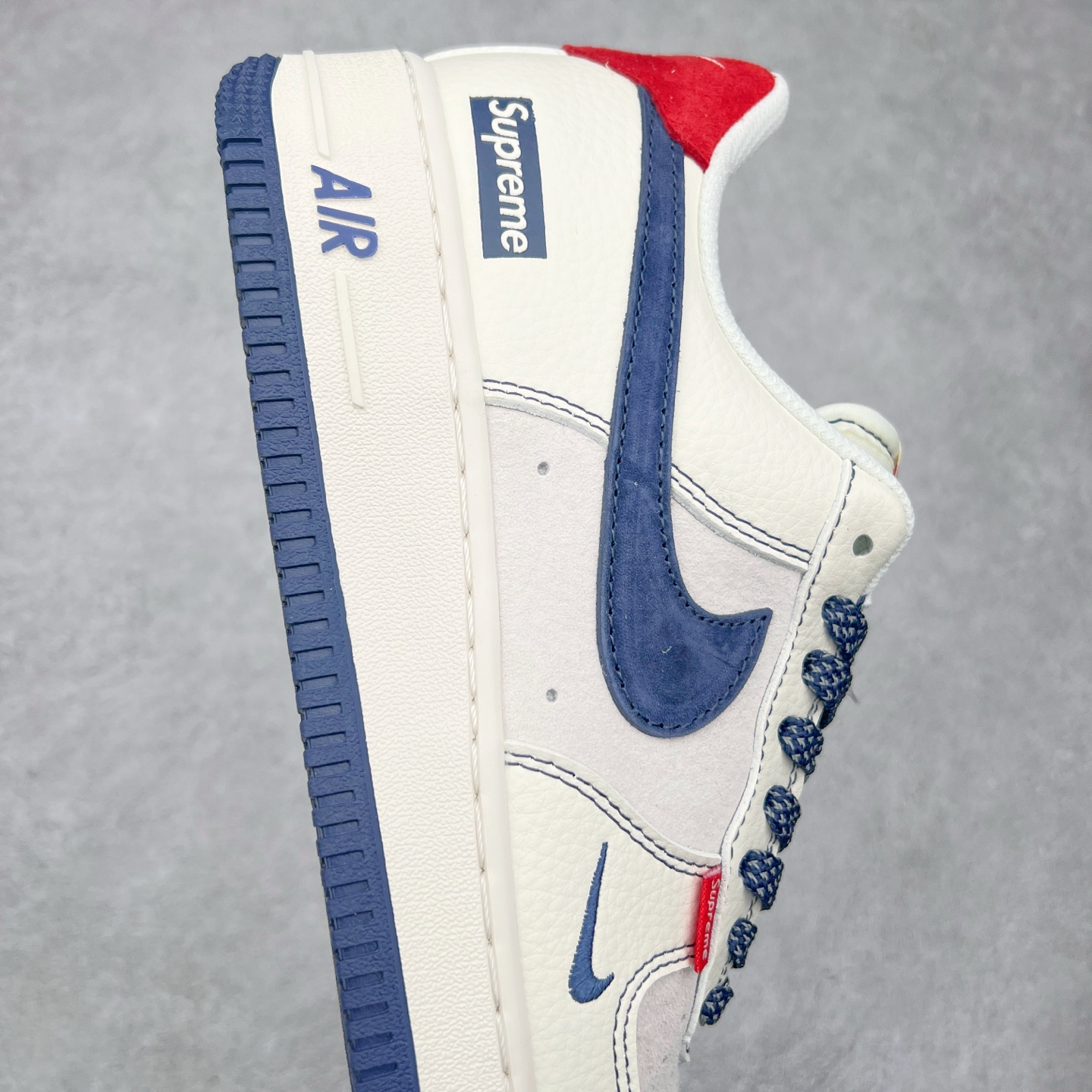 图片[6]-NK Air Force 1´07 Low 空军一号低帮百搭休闲运动板鞋 BB7518-021 柔软、弹性十足的缓震性能和出色的中底设计 横跨复古与现代的外型结合 造就出风靡全球 三十多年的Force 1 直到今天还深受青睐 尺码：36 36.5 37.5 38 38.5 39 40 40.5 41 42 42.5 43 44 44.5 45-选品中心