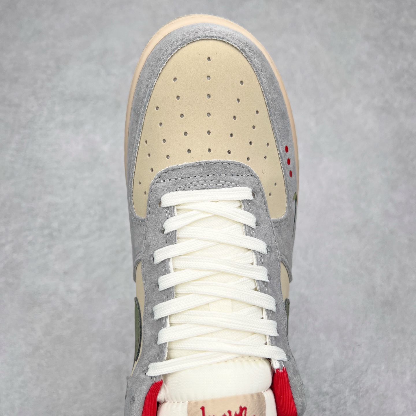 图片[4]-NK Air Force 1´07 Low 空军一号低帮百搭休闲运动板鞋 KK1988-034 柔软、弹性十足的缓震性能和出色的中底设计 横跨复古与现代的外型结合 造就出风靡全球 三十多年的Force 1 直到今天还深受青睐 尺码：36 36.5 37.5 38 38.5 39 40 40.5 41 42 42.5 43 44 44.5 45-选品中心