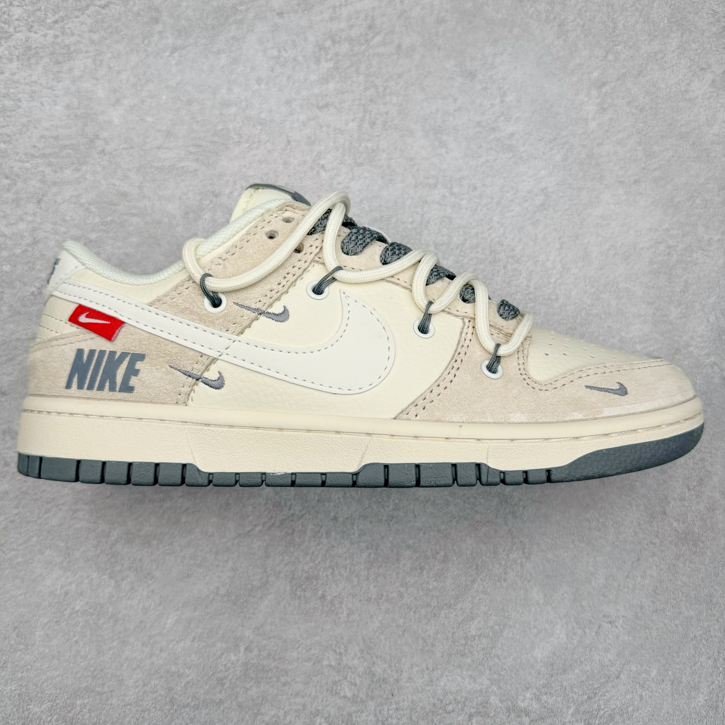 NK Dunk Low 定制配色 XX3168-121 大厂出品 极力推荐 原装头层材料 独家版型蒸餾加工帶來的是更好的视觉和脚感体验大厂纯原品质出货 清洁度 电绣工艺 皮料切割干净无任何毛边 细节完美 尺码：36 36.5 37.5 38 38.5 39 40 40.5 41 42 42.5 43 44 44.5 45-选品中心