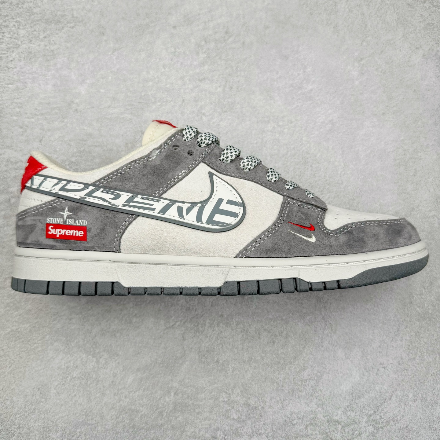 NK Dunk Low 定制配色 DJ2024-125 大厂出品 极力推荐 原装头层材料 独家版型蒸餾加工帶來的是更好的视觉和脚感体验大厂纯原品质出货 清洁度 电绣工艺 皮料切割干净无任何毛边 细节完美 尺码:36 36.5 37.5 38 38.5 39 40 40.5 41 42 42.5 43 44 44.5 45-选品中心