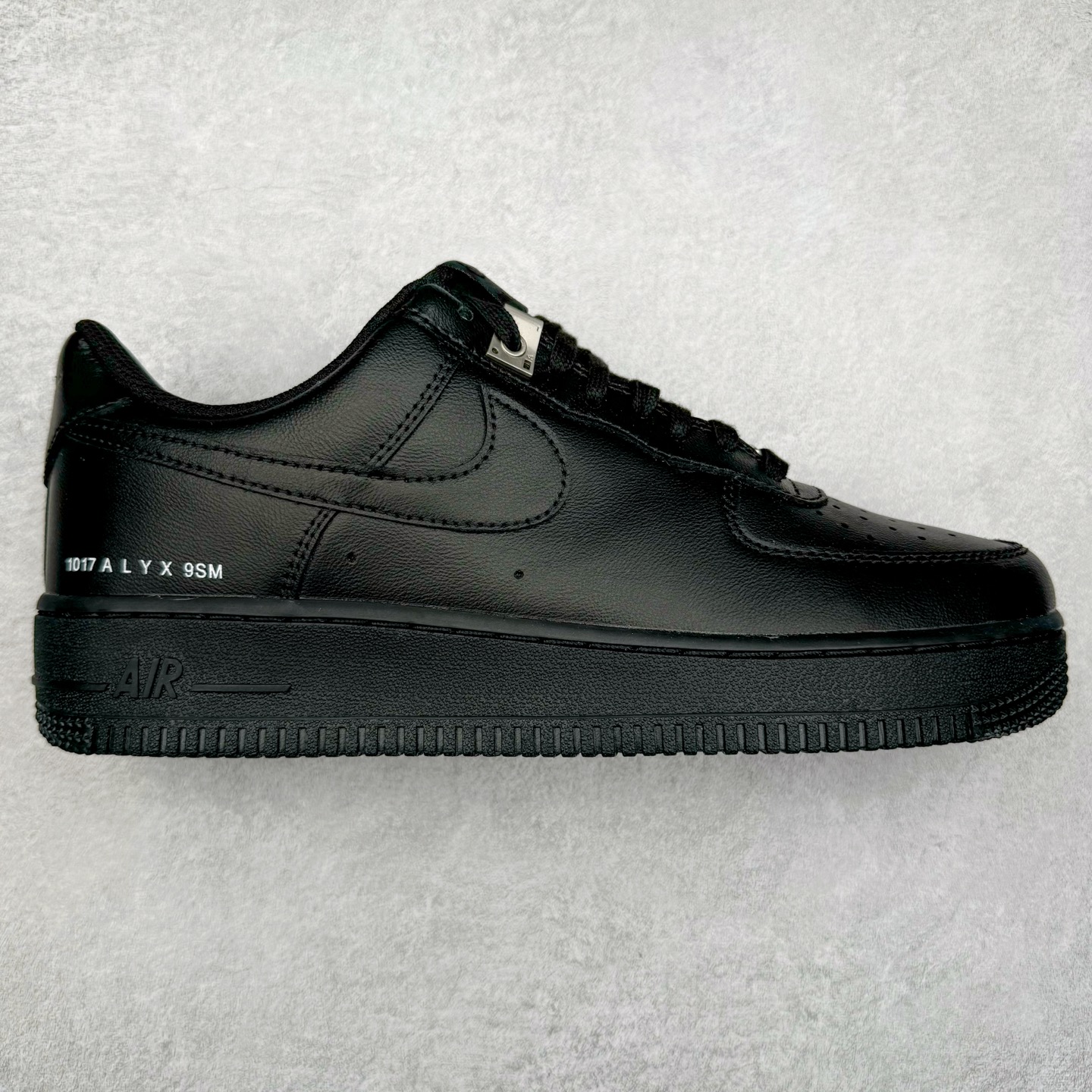 #VF纯原福利 NK Air Force 1´07 Low 空军一号低帮百搭休闲运动板鞋 知名大厂出品 柔软、弹性十足的缓震性能和出色的中底设计 横跨复古与现代的外型结合 造就出风靡全球三十多年的Force 1 直到今天还深受青睐 尺码:35.5 36 36.5 37.5 38 38.5 39 40 40.5 41 42 42.5 43 44 44.5 45-选品中心