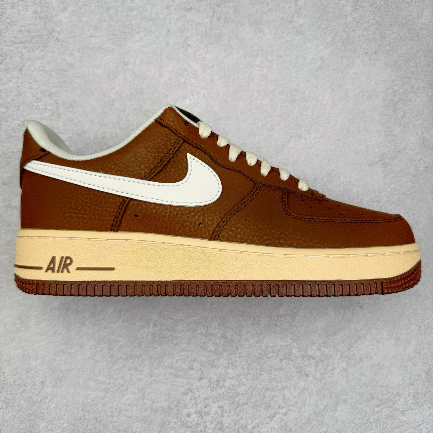 图片[3]-＃VF纯原福利 NK Air Force 1´07 Low 空军一号低帮百搭休闲运动板鞋 知名大厂出品 柔软、弹性十足的缓震性能和出色的中底设计 横跨复古与现代的外型结合 造就出风靡全球三十多年的Force 1 直到今天还深受青睐 尺码：35.5 36 36.5 37.5 38 38.5 39 40 40.5 41 42 42.5 43 44 44.5 45-选品中心