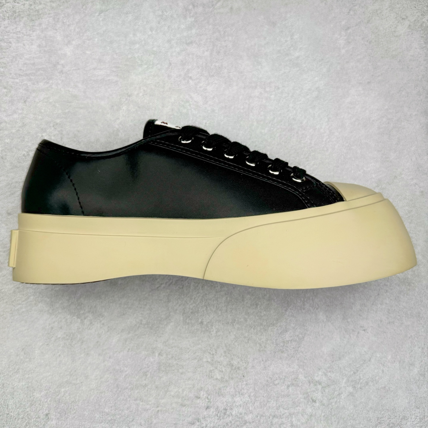 图片[4]-Marni Pablo Leather Mary Jane Sneaker 意大利奢侈品品牌-玛尼·巴勃罗·玛丽珍系列低帮松糕厚底百搭魔术贴大头增高板鞋 女鞋广东原产#采用软质粒面牛剖革鞋面材质#内里水染牛皮及乳胶脚垫#内嵌PU乳胶缓震脚垫#外置4.0cm厘米增高防滑耐磨TPR橡胶大底❗赵露思宋祖儿同款爆款大头鞋！尺码：35-40-选品中心