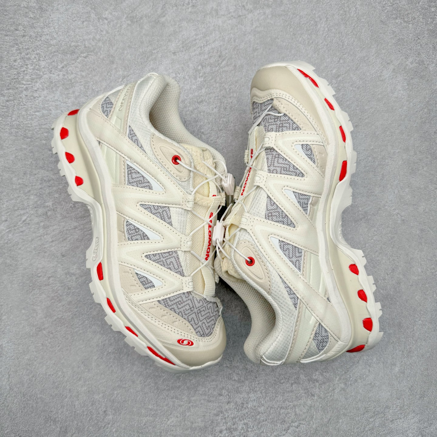 图片[3]-＃绿X/GX Salomon XT-QUEST ADV 萨洛蒙潮流越野机能户外功能鞋 纯原外贸平台特供订单 耗时半年巨作 全套原纸板楦头开发 原厂特供网布配套加持 确保原汁原味 完美呈现版型 原档数据独家私模五层组合大底 男女鞋同步官方开发至46.5 原装Ortholite轻量化鞋垫 中底布带钢印编号 原厂TPU锁扣 进口港宝加持 后跟自然饱满 还原公司包裹性 基于 SALOMON 初代 XT 鞋身造型并搭载 4D ADVANCED CHASSIS™ 大底打造而成 为这款 XT-QUEST 带来了多项足部控制与保护等功能性 如在运动过程中控制左右晃动的过程而提高稳定性、改善长途越野过程中足中到足尖的过渡、提高感知岩石的精确度以抵抗尖锐物体对脚底的伤害以及采用动态缓冲来增强穿着舒适感 从而减轻疲劳感 使 XT-QUEST 成为一双舒适且安全的户外之履 尺码：36 36.5 37.5 38 38.5 39 40 40.5 41 42 42.5 43 44 44.5 45 46 46.5-选品中心