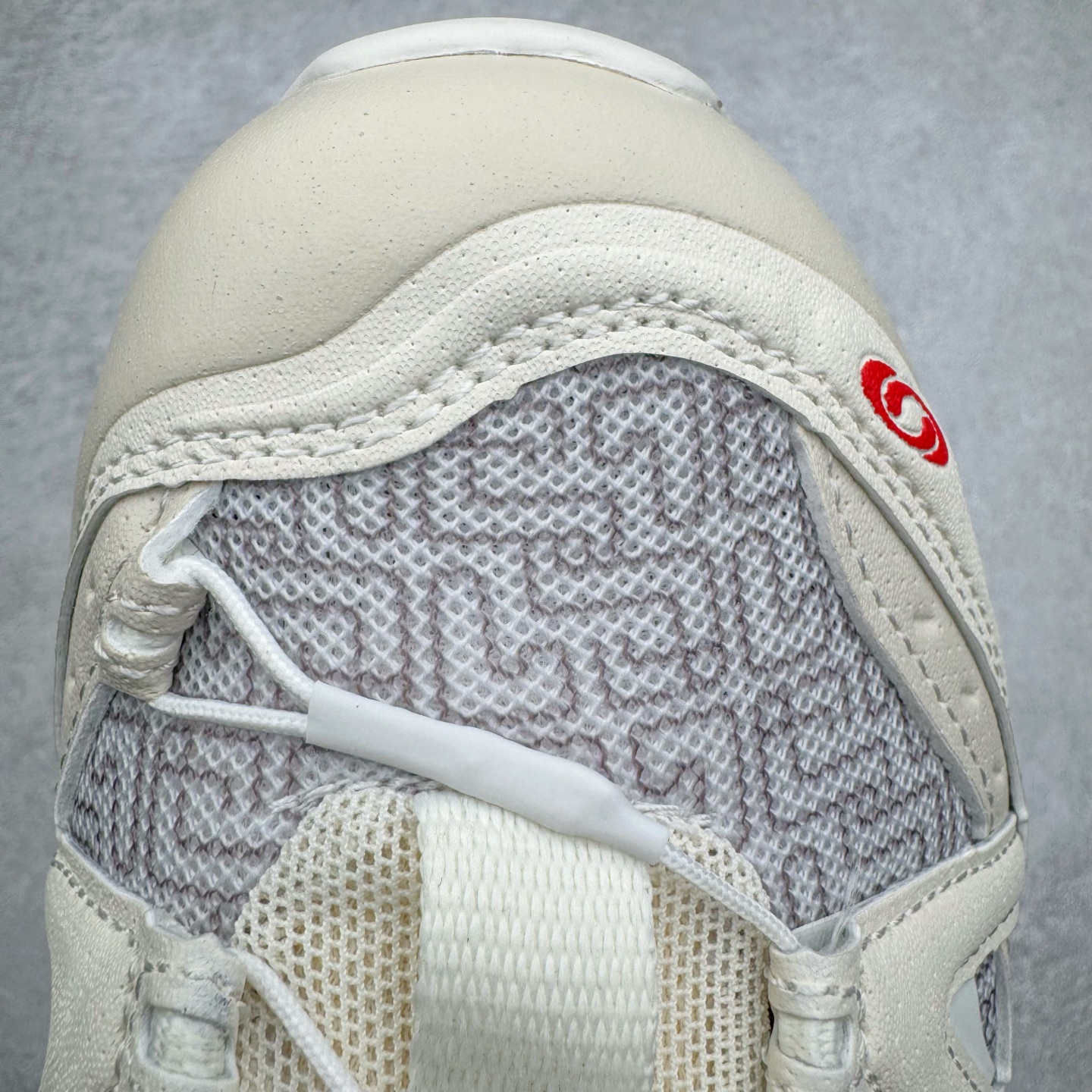 图片[15]-＃绿X/GX Salomon XT-QUEST ADV 萨洛蒙潮流越野机能户外功能鞋 纯原外贸平台特供订单 耗时半年巨作 全套原纸板楦头开发 原厂特供网布配套加持 确保原汁原味 完美呈现版型 原档数据独家私模五层组合大底 男女鞋同步官方开发至46.5 原装Ortholite轻量化鞋垫 中底布带钢印编号 原厂TPU锁扣 进口港宝加持 后跟自然饱满 还原公司包裹性 基于 SALOMON 初代 XT 鞋身造型并搭载 4D ADVANCED CHASSIS™ 大底打造而成 为这款 XT-QUEST 带来了多项足部控制与保护等功能性 如在运动过程中控制左右晃动的过程而提高稳定性、改善长途越野过程中足中到足尖的过渡、提高感知岩石的精确度以抵抗尖锐物体对脚底的伤害以及采用动态缓冲来增强穿着舒适感 从而减轻疲劳感 使 XT-QUEST 成为一双舒适且安全的户外之履 尺码：36 36.5 37.5 38 38.5 39 40 40.5 41 42 42.5 43 44 44.5 45 46 46.5-选品中心