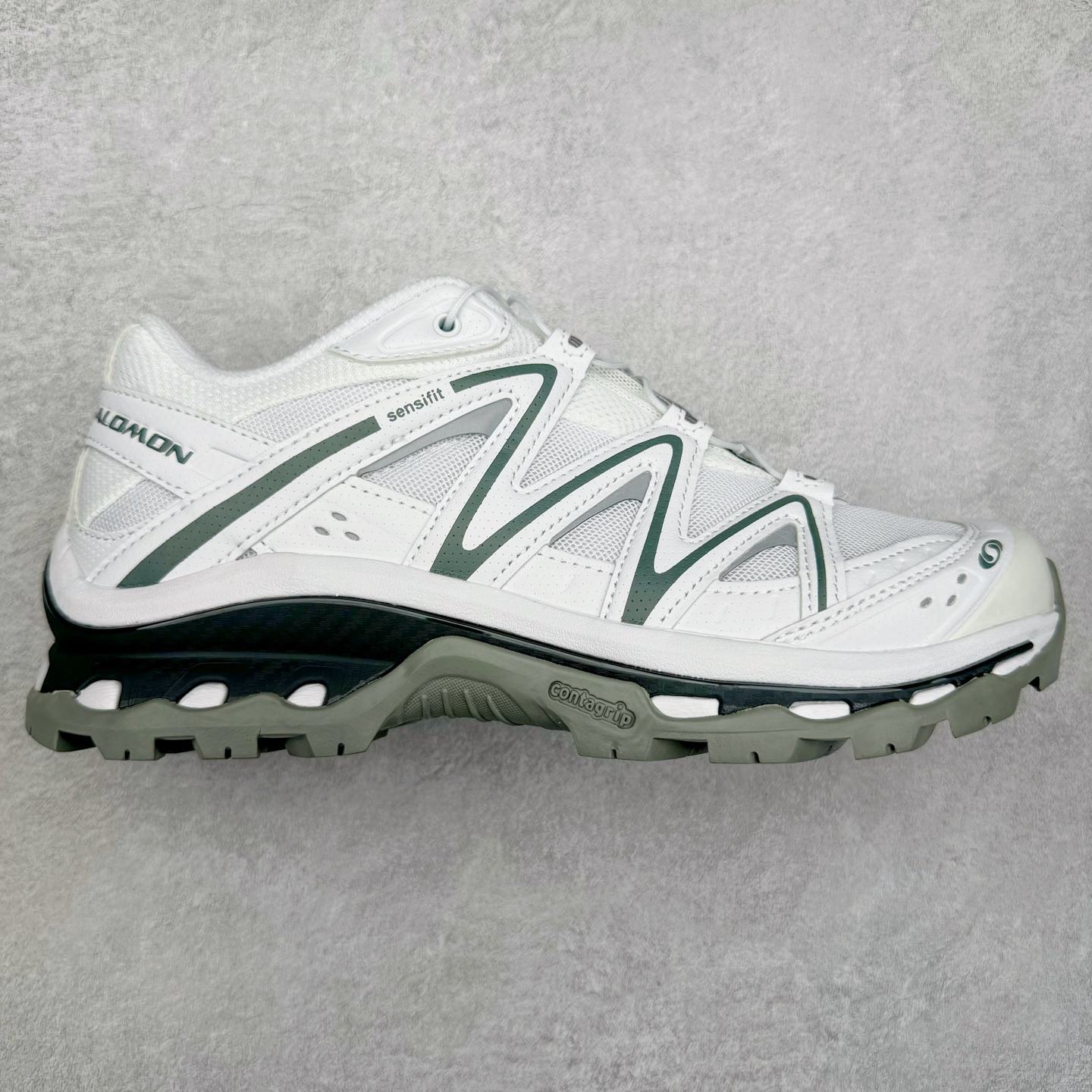 图片[7]-＃C版 Salomon XT-QUEST ADV 萨洛蒙潮流越野机能户外功能鞋 纯原外贸平台特供订单 耗时半年巨作 全套原纸板楦头开发 原厂特供网布配套加持 确保原汁原味 完美呈现版型 原档数据独家私模五层组合大底 男女鞋同步官方开发至46.5 原装Ortholite轻量化鞋垫 中底布带钢印编号 原厂TPU锁扣 进口港宝加持 后跟自然饱满 还原公司包裹性 基于 SALOMON 初代 XT 鞋身造型并搭载 4D ADVANCED CHASSIS™ 大底打造而成 为这款 XT-QUEST 带来了多项足部控制与保护等功能性 如在运动过程中控制左右晃动的过程而提高稳定性、改善长途越野过程中足中到足尖的过渡、提高感知岩石的精确度以抵抗尖锐物体对脚底的伤害以及采用动态缓冲来增强穿着舒适感 从而减轻疲劳感 使 XT-QUEST 成为一双舒适且安全的户外之履 尺码：36 36.5 37.5 38 38.5 39 40 40.5 41 42 42.5 43 44 44.5 45 46 46.5-选品中心