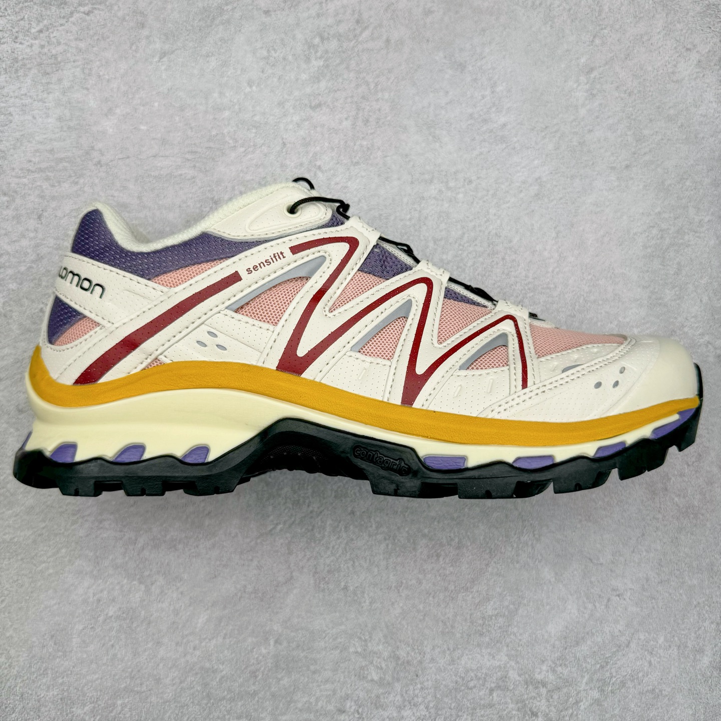 ＃C版 Salomon XT-QUEST ADV 萨洛蒙潮流越野机能户外功能鞋 纯原外贸平台特供订单 耗时半年巨作 全套原纸板楦头开发 原厂特供网布配套加持 确保原汁原味 完美呈现版型 原档数据独家私模五层组合大底 男女鞋同步官方开发至46.5 原装Ortholite轻量化鞋垫 中底布带钢印编号 原厂TPU锁扣 进口港宝加持 后跟自然饱满 还原公司包裹性 基于 SALOMON 初代 XT 鞋身造型并搭载 4D ADVANCED CHASSIS™ 大底打造而成 为这款 XT-QUEST 带来了多项足部控制与保护等功能性 如在运动过程中控制左右晃动的过程而提高稳定性、改善长途越野过程中足中到足尖的过渡、提高感知岩石的精确度以抵抗尖锐物体对脚底的伤害以及采用动态缓冲来增强穿着舒适感 从而减轻疲劳感 使 XT-QUEST 成为一双舒适且安全的户外之履 尺码：36 36.5 37.5 38 38.5 39 40 40.5 41 42 42.5 43 44 44.5 45 46 46.5-选品中心