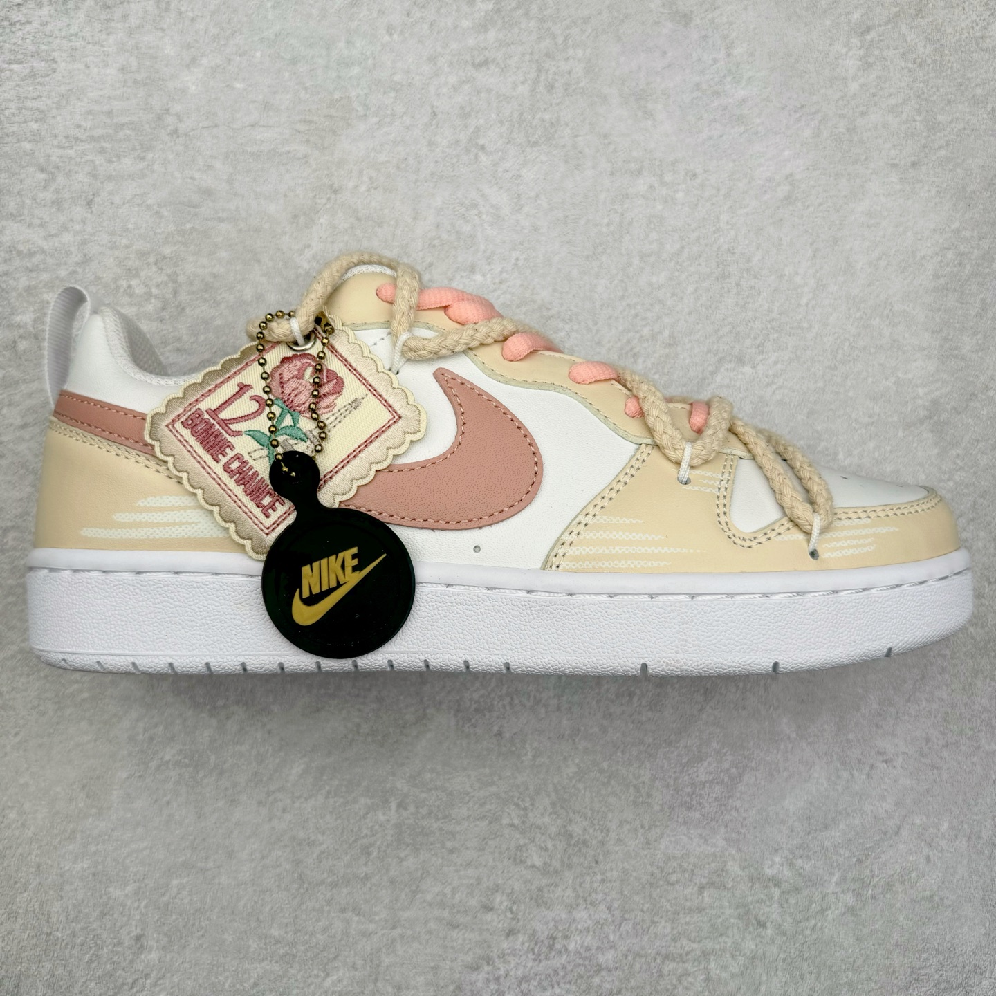 图片[8]-NK Court Borough Low CB2 低帮百搭透气休闲运动板鞋 绑带解构风定制配色 原数据独家私模大底 经典耐用的设计 兼顾舒适脚感和出众风范 演绎匠心之作 结构性的支撑贴合感结合复古篮球设计 塑就场外全明星风范 尺码：36 36.5 37.5 38 38.5 39 40 40.5 41 42 42.5 43 44 44.5 45-选品中心