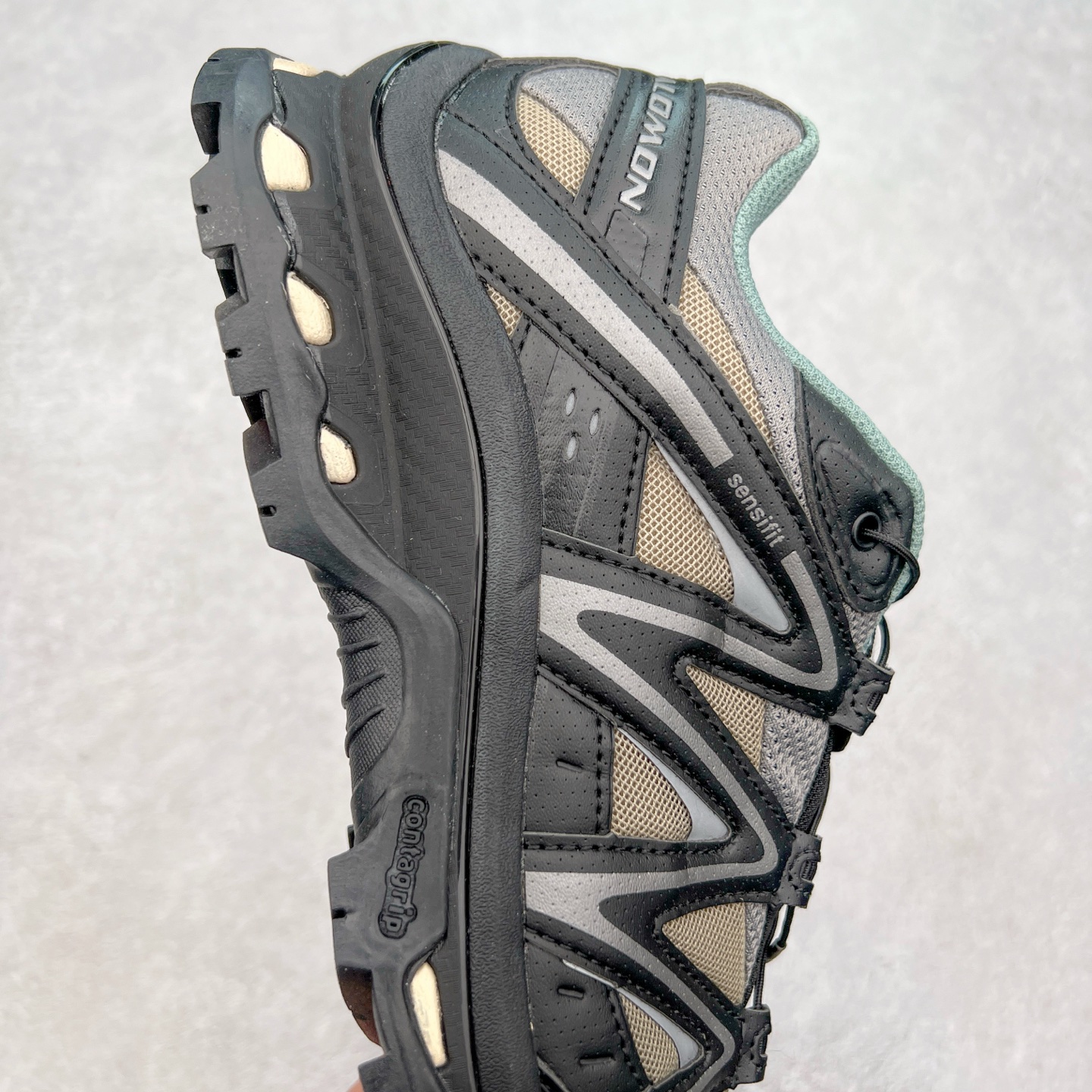 图片[6]-＃C版 Salomon XT-QUEST ADV 萨洛蒙潮流越野机能户外功能鞋 纯原外贸平台特供订单 耗时半年巨作 全套原纸板楦头开发 原厂特供网布配套加持 确保原汁原味 完美呈现版型 原档数据独家私模五层组合大底 男女鞋同步官方开发至46.5 原装Ortholite轻量化鞋垫 中底布带钢印编号 原厂TPU锁扣 进口港宝加持 后跟自然饱满 还原公司包裹性 基于 SALOMON 初代 XT 鞋身造型并搭载 4D ADVANCED CHASSIS™ 大底打造而成 为这款 XT-QUEST 带来了多项足部控制与保护等功能性 如在运动过程中控制左右晃动的过程而提高稳定性、改善长途越野过程中足中到足尖的过渡、提高感知岩石的精确度以抵抗尖锐物体对脚底的伤害以及采用动态缓冲来增强穿着舒适感 从而减轻疲劳感 使 XT-QUEST 成为一双舒适且安全的户外之履 尺码：36 36.5 37.5 38 38.5 39 40 40.5 41 42 42.5 43 44 44.5 45 46 46.5-选品中心