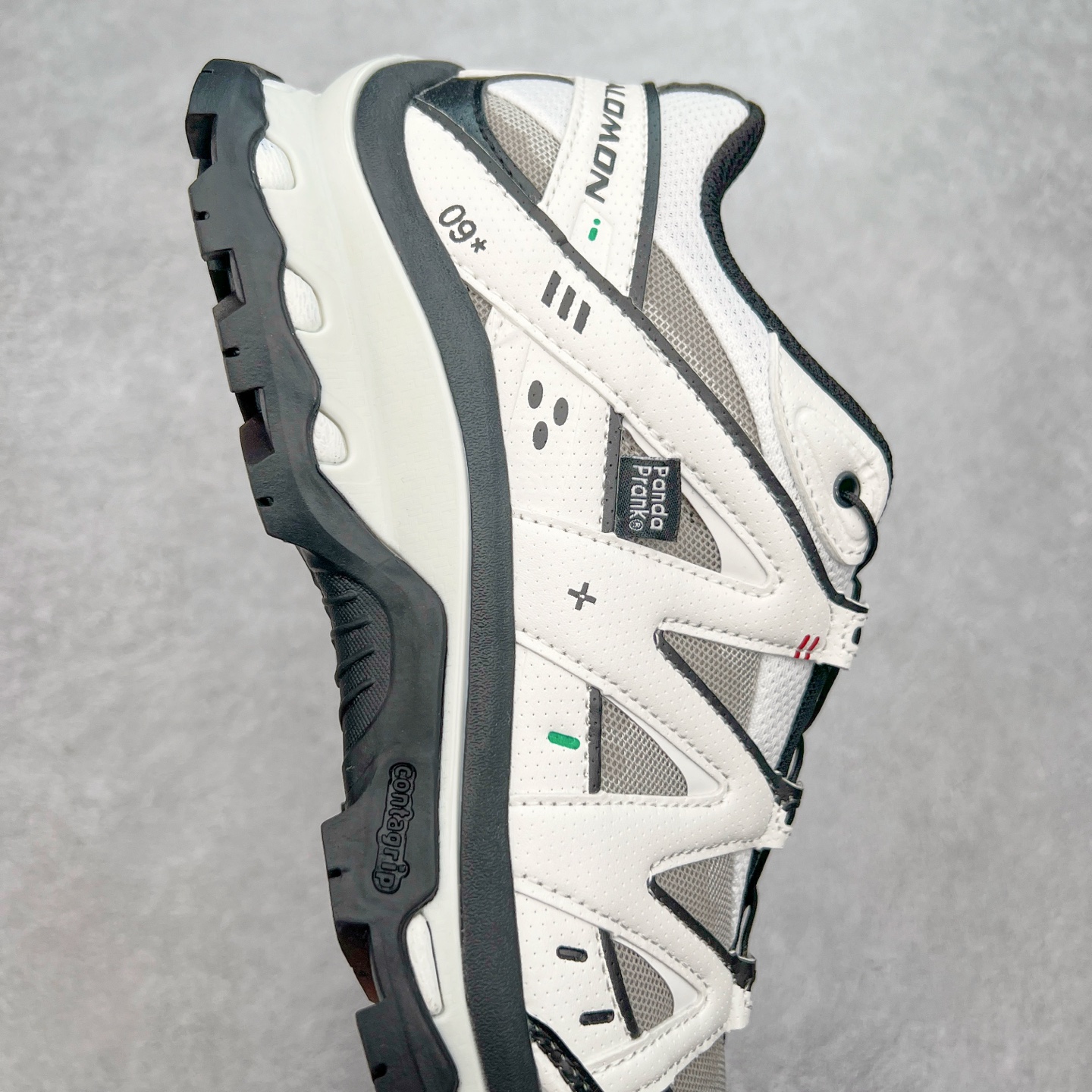 图片[6]-＃C版 Salomon XT-QUEST ADV 萨洛蒙潮流越野机能户外功能鞋 纯原外贸平台特供订单 耗时半年巨作 全套原纸板楦头开发 原厂特供网布配套加持 确保原汁原味 完美呈现版型 原档数据独家私模五层组合大底 男女鞋同步官方开发至46.5 原装Ortholite轻量化鞋垫 中底布带钢印编号 原厂TPU锁扣 进口港宝加持 后跟自然饱满 还原公司包裹性 基于 SALOMON 初代 XT 鞋身造型并搭载 4D ADVANCED CHASSIS™ 大底打造而成 为这款 XT-QUEST 带来了多项足部控制与保护等功能性 如在运动过程中控制左右晃动的过程而提高稳定性、改善长途越野过程中足中到足尖的过渡、提高感知岩石的精确度以抵抗尖锐物体对脚底的伤害以及采用动态缓冲来增强穿着舒适感 从而减轻疲劳感 使 XT-QUEST 成为一双舒适且安全的户外之履 尺码：36 36.5 37.5 38 38.5 39 40 40.5 41 42 42.5 43 44 44.5 45 46 46.5-选品中心