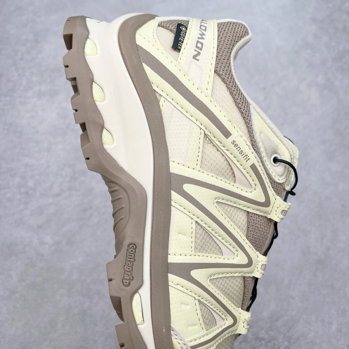 图片[6]-＃C版 Salomon XT-QUEST ADV 萨洛蒙潮流越野机能户外功能鞋 纯原外贸平台特供订单 耗时半年巨作 全套原纸板楦头开发 原厂特供网布配套加持 确保原汁原味 完美呈现版型 原档数据独家私模五层组合大底 男女鞋同步官方开发至46.5 原装Ortholite轻量化鞋垫 中底布带钢印编号 原厂TPU锁扣 进口港宝加持 后跟自然饱满 还原公司包裹性 基于 SALOMON 初代 XT 鞋身造型并搭载 4D ADVANCED CHASSIS™ 大底打造而成 为这款 XT-QUEST 带来了多项足部控制与保护等功能性 如在运动过程中控制左右晃动的过程而提高稳定性、改善长途越野过程中足中到足尖的过渡、提高感知岩石的精确度以抵抗尖锐物体对脚底的伤害以及采用动态缓冲来增强穿着舒适感 从而减轻疲劳感 使 XT-QUEST 成为一双舒适且安全的户外之履 尺码：36 36.5 37.5 38 38.5 39 40 40.5 41 42 42.5 43 44 44.5 45 46 46.5-选品中心