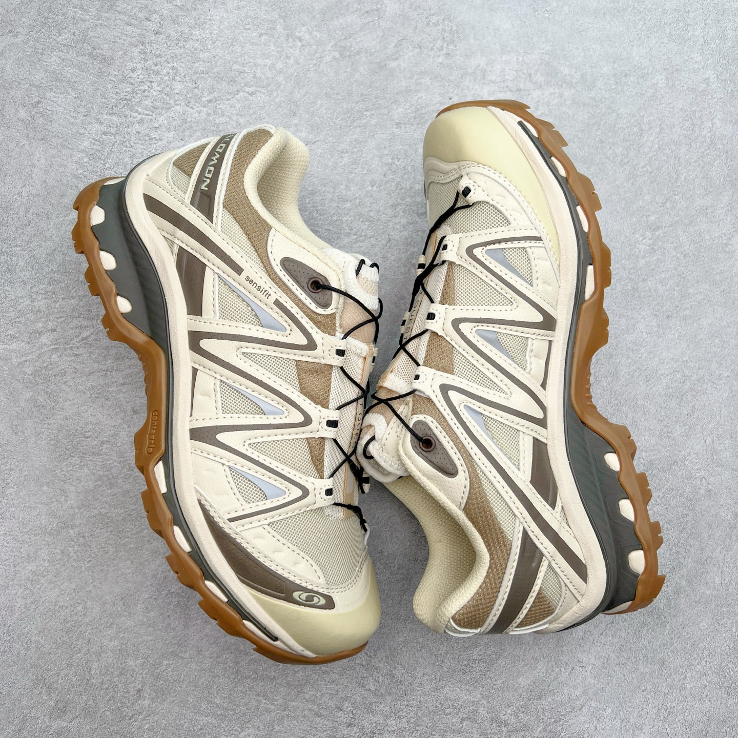 图片[3]-＃C版 Salomon XT-QUEST ADV 萨洛蒙潮流越野机能户外功能鞋 纯原外贸平台特供订单 耗时半年巨作 全套原纸板楦头开发 原厂特供网布配套加持 确保原汁原味 完美呈现版型 原档数据独家私模五层组合大底 男女鞋同步官方开发至46.5 原装Ortholite轻量化鞋垫 中底布带钢印编号 原厂TPU锁扣 进口港宝加持 后跟自然饱满 还原公司包裹性 基于 SALOMON 初代 XT 鞋身造型并搭载 4D ADVANCED CHASSIS™ 大底打造而成 为这款 XT-QUEST 带来了多项足部控制与保护等功能性 如在运动过程中控制左右晃动的过程而提高稳定性、改善长途越野过程中足中到足尖的过渡、提高感知岩石的精确度以抵抗尖锐物体对脚底的伤害以及采用动态缓冲来增强穿着舒适感 从而减轻疲劳感 使 XT-QUEST 成为一双舒适且安全的户外之履 尺码：36 36.5 37.5 38 38.5 39 40 40.5 41 42 42.5 43 44 44.5 45 46 46.5-选品中心