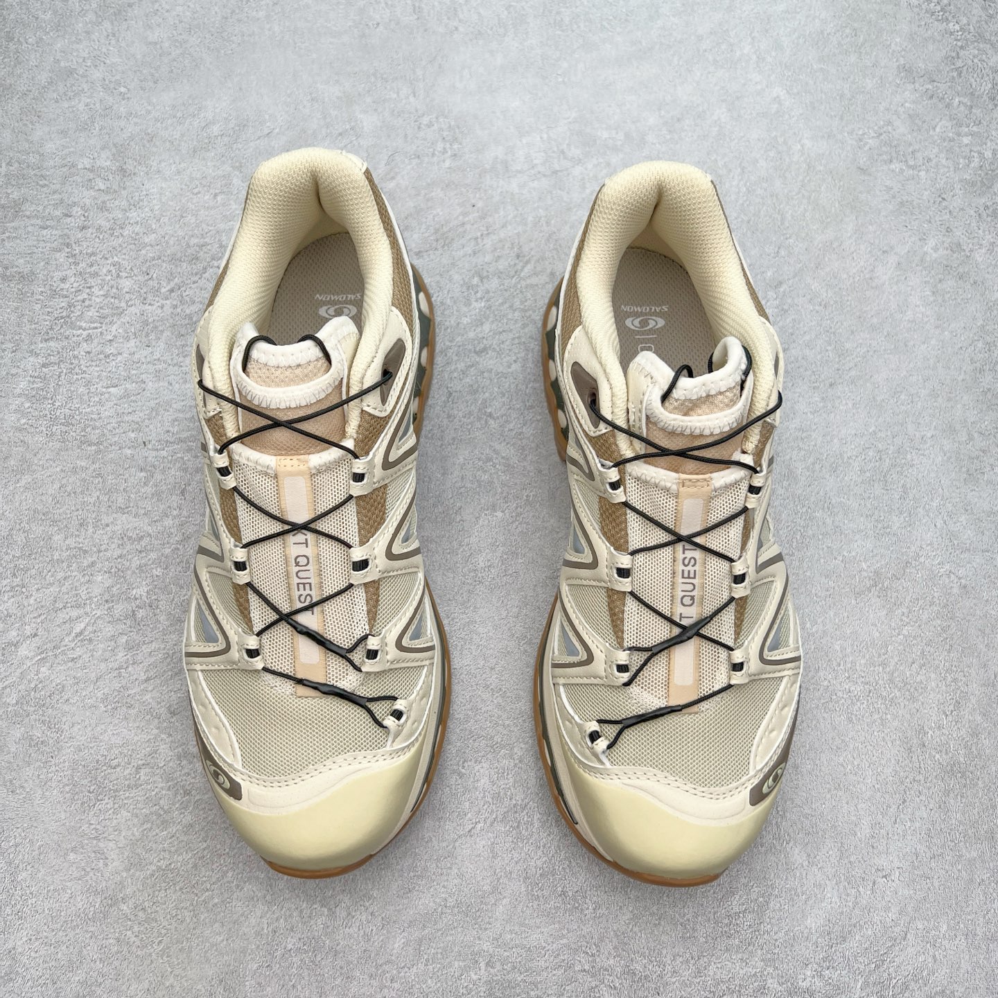 图片[2]-＃C版 Salomon XT-QUEST ADV 萨洛蒙潮流越野机能户外功能鞋 纯原外贸平台特供订单 耗时半年巨作 全套原纸板楦头开发 原厂特供网布配套加持 确保原汁原味 完美呈现版型 原档数据独家私模五层组合大底 男女鞋同步官方开发至46.5 原装Ortholite轻量化鞋垫 中底布带钢印编号 原厂TPU锁扣 进口港宝加持 后跟自然饱满 还原公司包裹性 基于 SALOMON 初代 XT 鞋身造型并搭载 4D ADVANCED CHASSIS™ 大底打造而成 为这款 XT-QUEST 带来了多项足部控制与保护等功能性 如在运动过程中控制左右晃动的过程而提高稳定性、改善长途越野过程中足中到足尖的过渡、提高感知岩石的精确度以抵抗尖锐物体对脚底的伤害以及采用动态缓冲来增强穿着舒适感 从而减轻疲劳感 使 XT-QUEST 成为一双舒适且安全的户外之履 尺码：36 36.5 37.5 38 38.5 39 40 40.5 41 42 42.5 43 44 44.5 45 46 46.5-选品中心