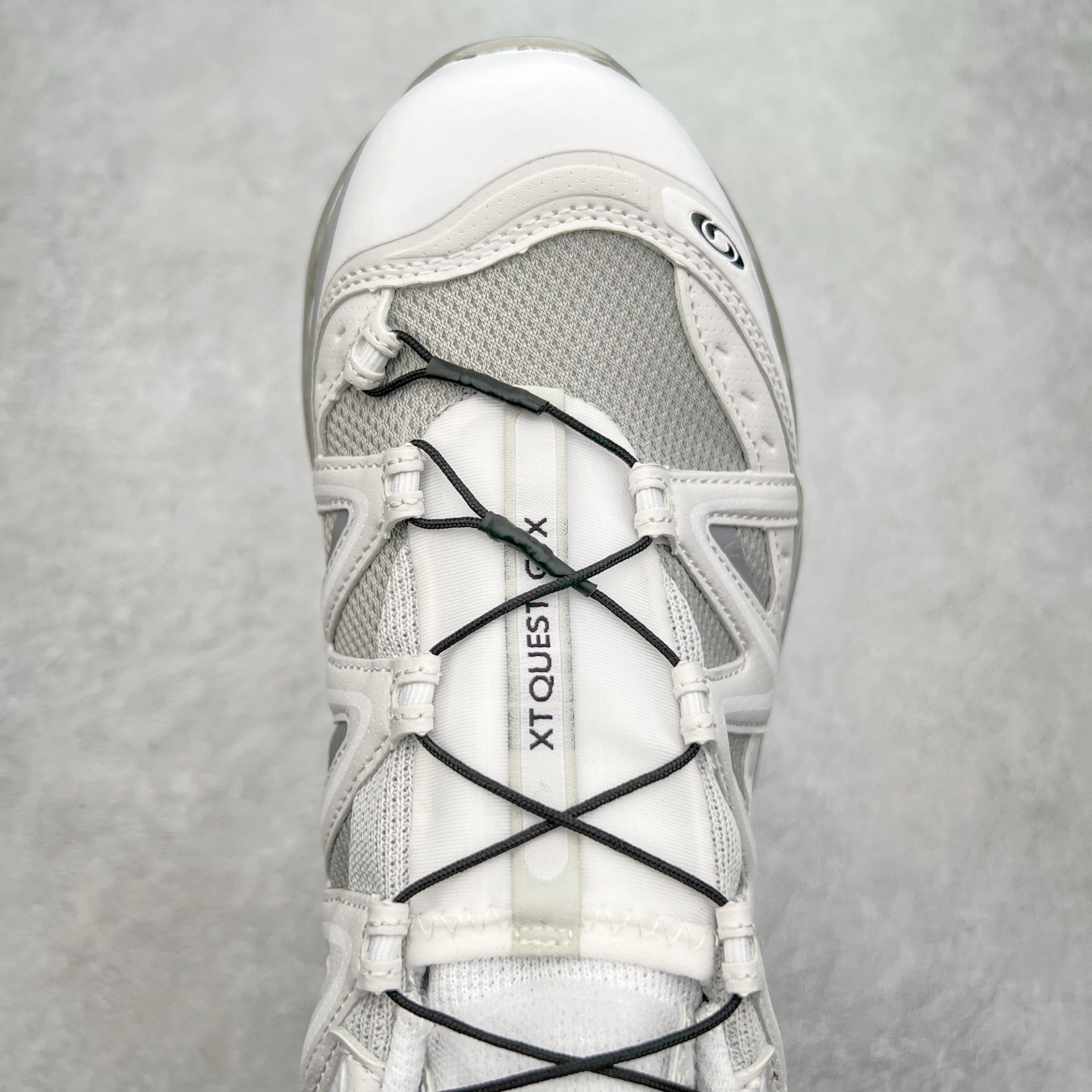 图片[4]-＃C版 Salomon XT-QUEST ADV 萨洛蒙潮流越野机能户外功能鞋 纯原外贸平台特供订单 耗时半年巨作 全套原纸板楦头开发 原厂特供网布配套加持 确保原汁原味 完美呈现版型 原档数据独家私模五层组合大底 男女鞋同步官方开发至46.5 原装Ortholite轻量化鞋垫 中底布带钢印编号 原厂TPU锁扣 进口港宝加持 后跟自然饱满 还原公司包裹性 基于 SALOMON 初代 XT 鞋身造型并搭载 4D ADVANCED CHASSIS™ 大底打造而成 为这款 XT-QUEST 带来了多项足部控制与保护等功能性 如在运动过程中控制左右晃动的过程而提高稳定性、改善长途越野过程中足中到足尖的过渡、提高感知岩石的精确度以抵抗尖锐物体对脚底的伤害以及采用动态缓冲来增强穿着舒适感 从而减轻疲劳感 使 XT-QUEST 成为一双舒适且安全的户外之履 尺码：36 36.5 37.5 38 38.5 39 40 40.5 41 42 42.5 43 44 44.5 45 46 46.5-选品中心