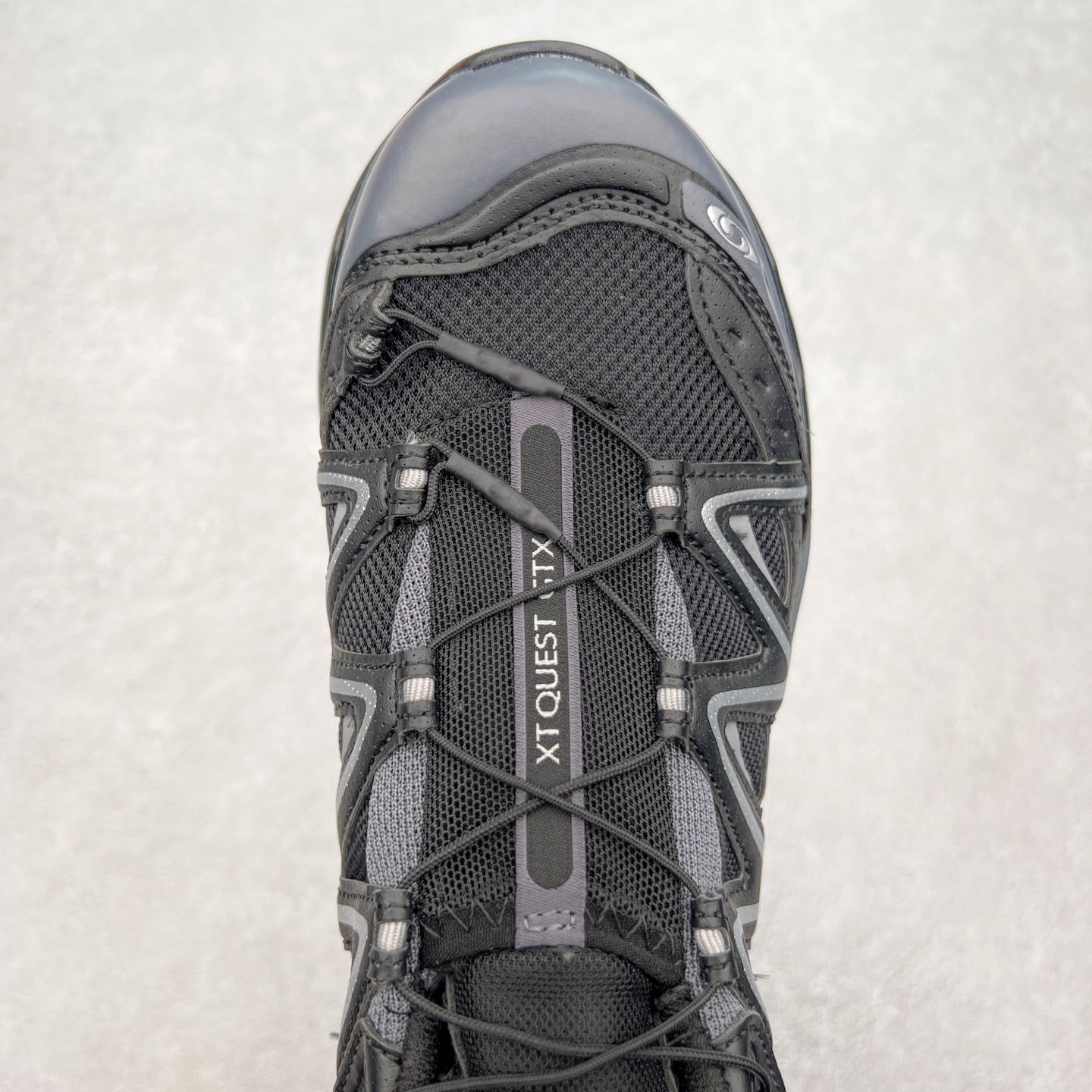 图片[4]-＃C版 Salomon XT-QUEST ADV 萨洛蒙潮流越野机能户外功能鞋 纯原外贸平台特供订单 耗时半年巨作 全套原纸板楦头开发 原厂特供网布配套加持 确保原汁原味 完美呈现版型 原档数据独家私模五层组合大底 男女鞋同步官方开发至46.5 原装Ortholite轻量化鞋垫 中底布带钢印编号 原厂TPU锁扣 进口港宝加持 后跟自然饱满 还原公司包裹性 基于 SALOMON 初代 XT 鞋身造型并搭载 4D ADVANCED CHASSIS™ 大底打造而成 为这款 XT-QUEST 带来了多项足部控制与保护等功能性 如在运动过程中控制左右晃动的过程而提高稳定性、改善长途越野过程中足中到足尖的过渡、提高感知岩石的精确度以抵抗尖锐物体对脚底的伤害以及采用动态缓冲来增强穿着舒适感 从而减轻疲劳感 使 XT-QUEST 成为一双舒适且安全的户外之履 尺码：36 36.5 37.5 38 38.5 39 40 40.5 41 42 42.5 43 44 44.5 45 46 46.5-选品中心