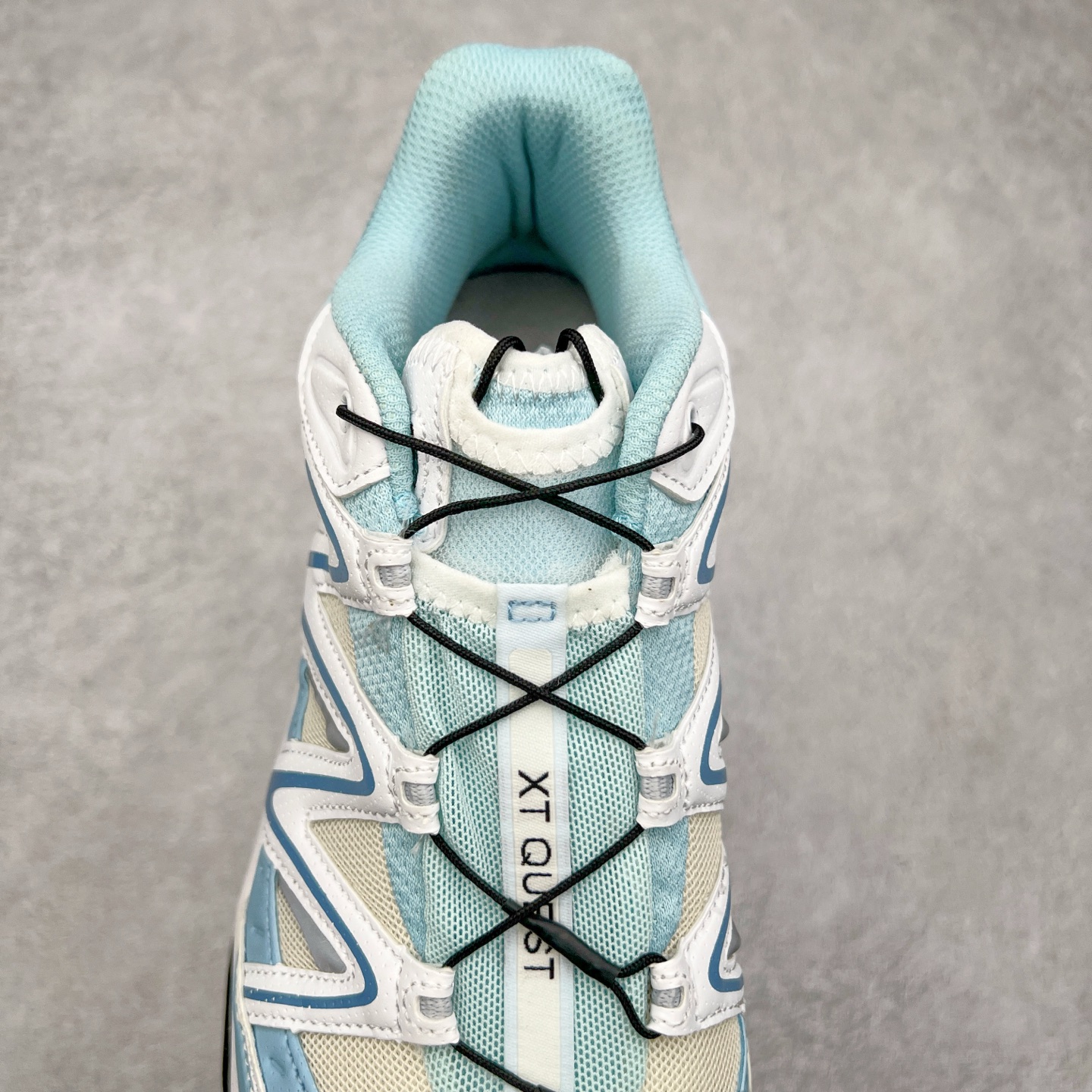 图片[5]-＃C版 Salomon XT-QUEST ADV 萨洛蒙潮流越野机能户外功能鞋 纯原外贸平台特供订单 耗时半年巨作 全套原纸板楦头开发 原厂特供网布配套加持 确保原汁原味 完美呈现版型 原档数据独家私模五层组合大底 男女鞋同步官方开发至46.5 原装Ortholite轻量化鞋垫 中底布带钢印编号 原厂TPU锁扣 进口港宝加持 后跟自然饱满 还原公司包裹性 基于 SALOMON 初代 XT 鞋身造型并搭载 4D ADVANCED CHASSIS™ 大底打造而成 为这款 XT-QUEST 带来了多项足部控制与保护等功能性 如在运动过程中控制左右晃动的过程而提高稳定性、改善长途越野过程中足中到足尖的过渡、提高感知岩石的精确度以抵抗尖锐物体对脚底的伤害以及采用动态缓冲来增强穿着舒适感 从而减轻疲劳感 使 XT-QUEST 成为一双舒适且安全的户外之履 尺码：36 36.5 37.5 38 38.5 39 40 40.5 41 42 42.5 43 44 44.5 45 46 46.5-选品中心