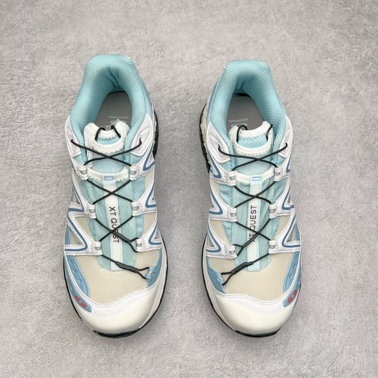 图片[2]-＃C版 Salomon XT-QUEST ADV 萨洛蒙潮流越野机能户外功能鞋 纯原外贸平台特供订单 耗时半年巨作 全套原纸板楦头开发 原厂特供网布配套加持 确保原汁原味 完美呈现版型 原档数据独家私模五层组合大底 男女鞋同步官方开发至46.5 原装Ortholite轻量化鞋垫 中底布带钢印编号 原厂TPU锁扣 进口港宝加持 后跟自然饱满 还原公司包裹性 基于 SALOMON 初代 XT 鞋身造型并搭载 4D ADVANCED CHASSIS™ 大底打造而成 为这款 XT-QUEST 带来了多项足部控制与保护等功能性 如在运动过程中控制左右晃动的过程而提高稳定性、改善长途越野过程中足中到足尖的过渡、提高感知岩石的精确度以抵抗尖锐物体对脚底的伤害以及采用动态缓冲来增强穿着舒适感 从而减轻疲劳感 使 XT-QUEST 成为一双舒适且安全的户外之履 尺码：36 36.5 37.5 38 38.5 39 40 40.5 41 42 42.5 43 44 44.5 45 46 46.5-选品中心