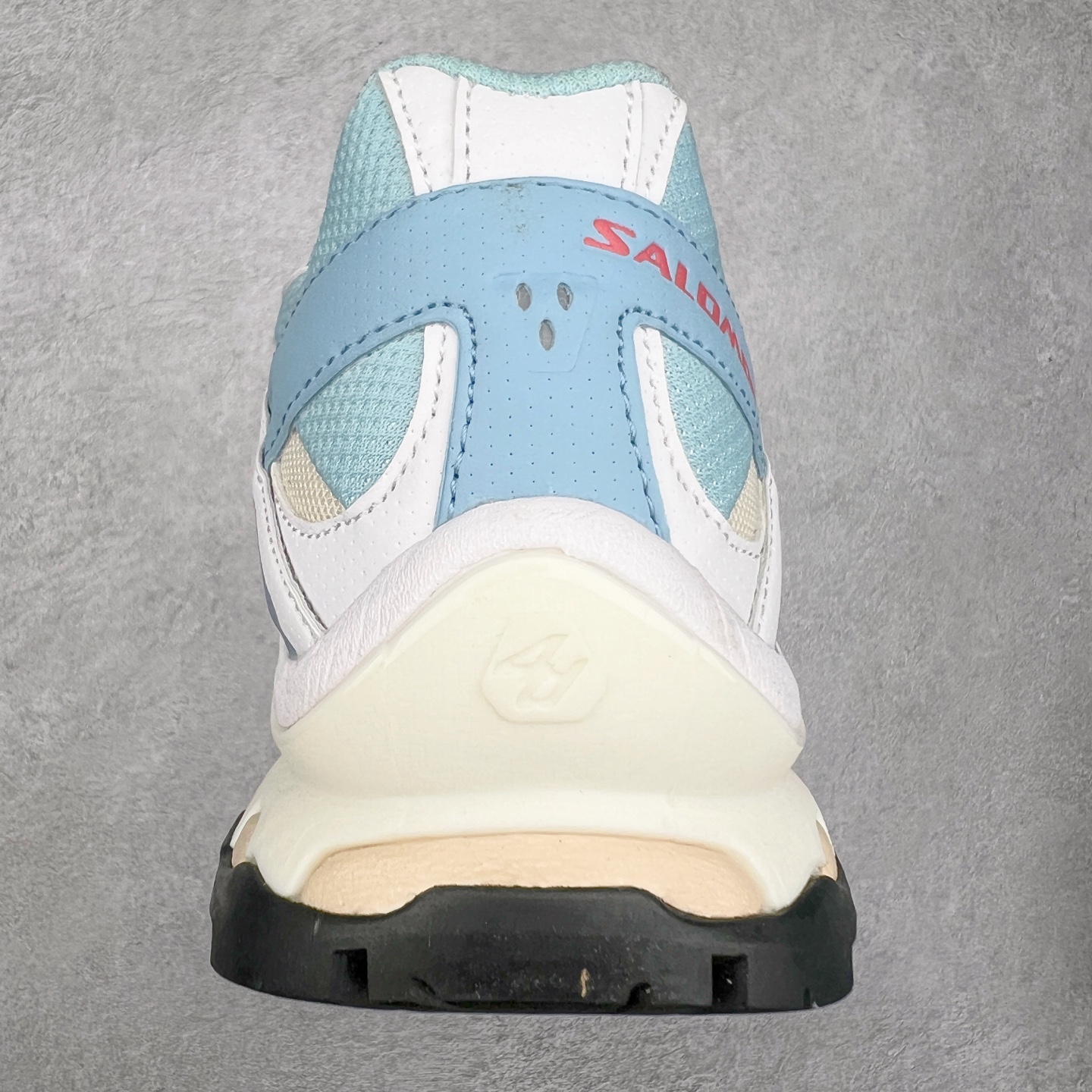 图片[8]-＃C版 Salomon XT-QUEST ADV 萨洛蒙潮流越野机能户外功能鞋 纯原外贸平台特供订单 耗时半年巨作 全套原纸板楦头开发 原厂特供网布配套加持 确保原汁原味 完美呈现版型 原档数据独家私模五层组合大底 男女鞋同步官方开发至46.5 原装Ortholite轻量化鞋垫 中底布带钢印编号 原厂TPU锁扣 进口港宝加持 后跟自然饱满 还原公司包裹性 基于 SALOMON 初代 XT 鞋身造型并搭载 4D ADVANCED CHASSIS™ 大底打造而成 为这款 XT-QUEST 带来了多项足部控制与保护等功能性 如在运动过程中控制左右晃动的过程而提高稳定性、改善长途越野过程中足中到足尖的过渡、提高感知岩石的精确度以抵抗尖锐物体对脚底的伤害以及采用动态缓冲来增强穿着舒适感 从而减轻疲劳感 使 XT-QUEST 成为一双舒适且安全的户外之履 尺码：36 36.5 37.5 38 38.5 39 40 40.5 41 42 42.5 43 44 44.5 45 46 46.5-选品中心