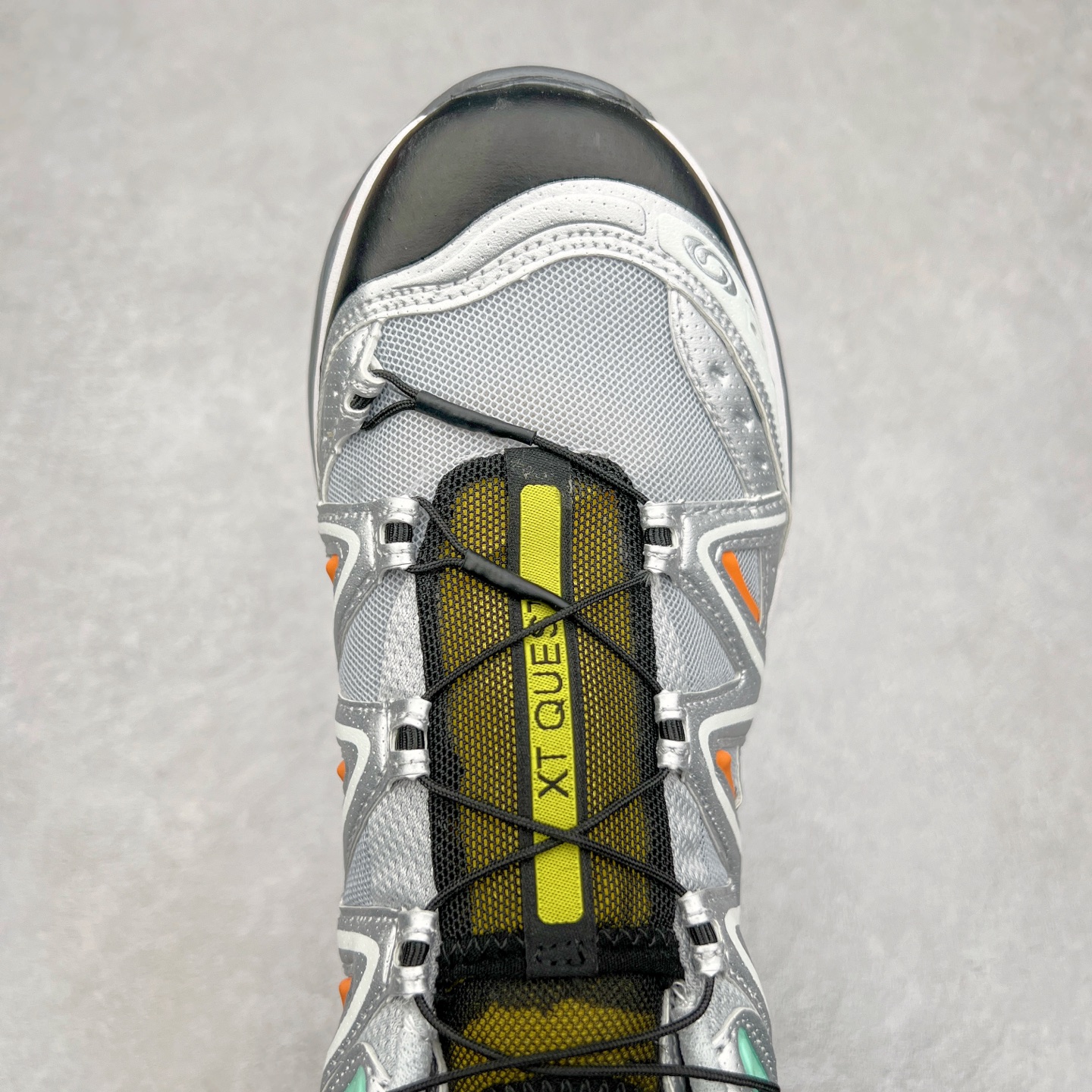 图片[4]-＃C版 Salomon XT-QUEST ADV 萨洛蒙潮流越野机能户外功能鞋 纯原外贸平台特供订单 耗时半年巨作 全套原纸板楦头开发 原厂特供网布配套加持 确保原汁原味 完美呈现版型 原档数据独家私模五层组合大底 男女鞋同步官方开发至46.5 原装Ortholite轻量化鞋垫 中底布带钢印编号 原厂TPU锁扣 进口港宝加持 后跟自然饱满 还原公司包裹性 基于 SALOMON 初代 XT 鞋身造型并搭载 4D ADVANCED CHASSIS™ 大底打造而成 为这款 XT-QUEST 带来了多项足部控制与保护等功能性 如在运动过程中控制左右晃动的过程而提高稳定性、改善长途越野过程中足中到足尖的过渡、提高感知岩石的精确度以抵抗尖锐物体对脚底的伤害以及采用动态缓冲来增强穿着舒适感 从而减轻疲劳感 使 XT-QUEST 成为一双舒适且安全的户外之履 尺码：36 36.5 37.5 38 38.5 39 40 40.5 41 42 42.5 43 44 44.5 45 46 46.5-选品中心