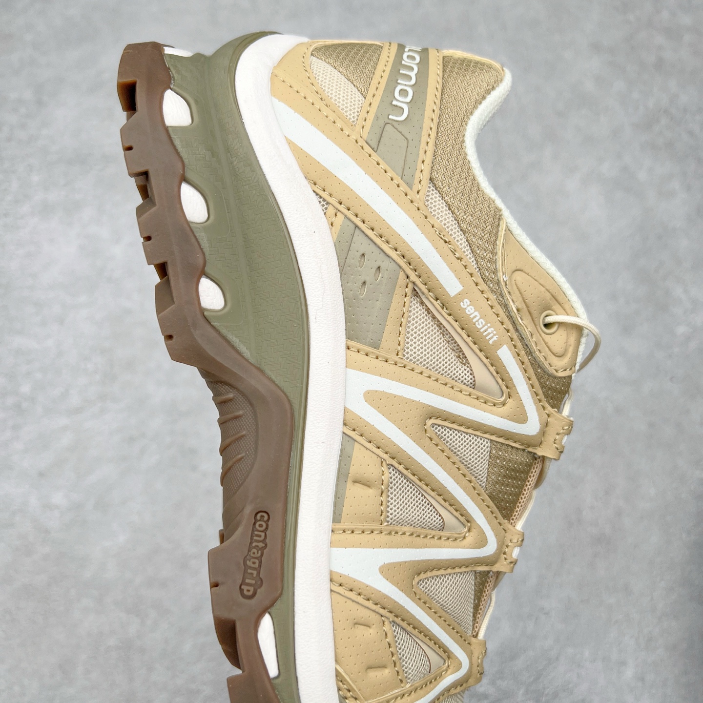 图片[6]-＃C版 Salomon XT-QUEST ADV 萨洛蒙潮流越野机能户外功能鞋 纯原外贸平台特供订单 耗时半年巨作 全套原纸板楦头开发 原厂特供网布配套加持 确保原汁原味 完美呈现版型 原档数据独家私模五层组合大底 男女鞋同步官方开发至46.5 原装Ortholite轻量化鞋垫 中底布带钢印编号 原厂TPU锁扣 进口港宝加持 后跟自然饱满 还原公司包裹性 基于 SALOMON 初代 XT 鞋身造型并搭载 4D ADVANCED CHASSIS™ 大底打造而成 为这款 XT-QUEST 带来了多项足部控制与保护等功能性 如在运动过程中控制左右晃动的过程而提高稳定性、改善长途越野过程中足中到足尖的过渡、提高感知岩石的精确度以抵抗尖锐物体对脚底的伤害以及采用动态缓冲来增强穿着舒适感 从而减轻疲劳感 使 XT-QUEST 成为一双舒适且安全的户外之履 尺码：36 36.5 37.5 38 38.5 39 40 40.5 41 42 42.5 43 44 44.5 45 46 46.5-选品中心