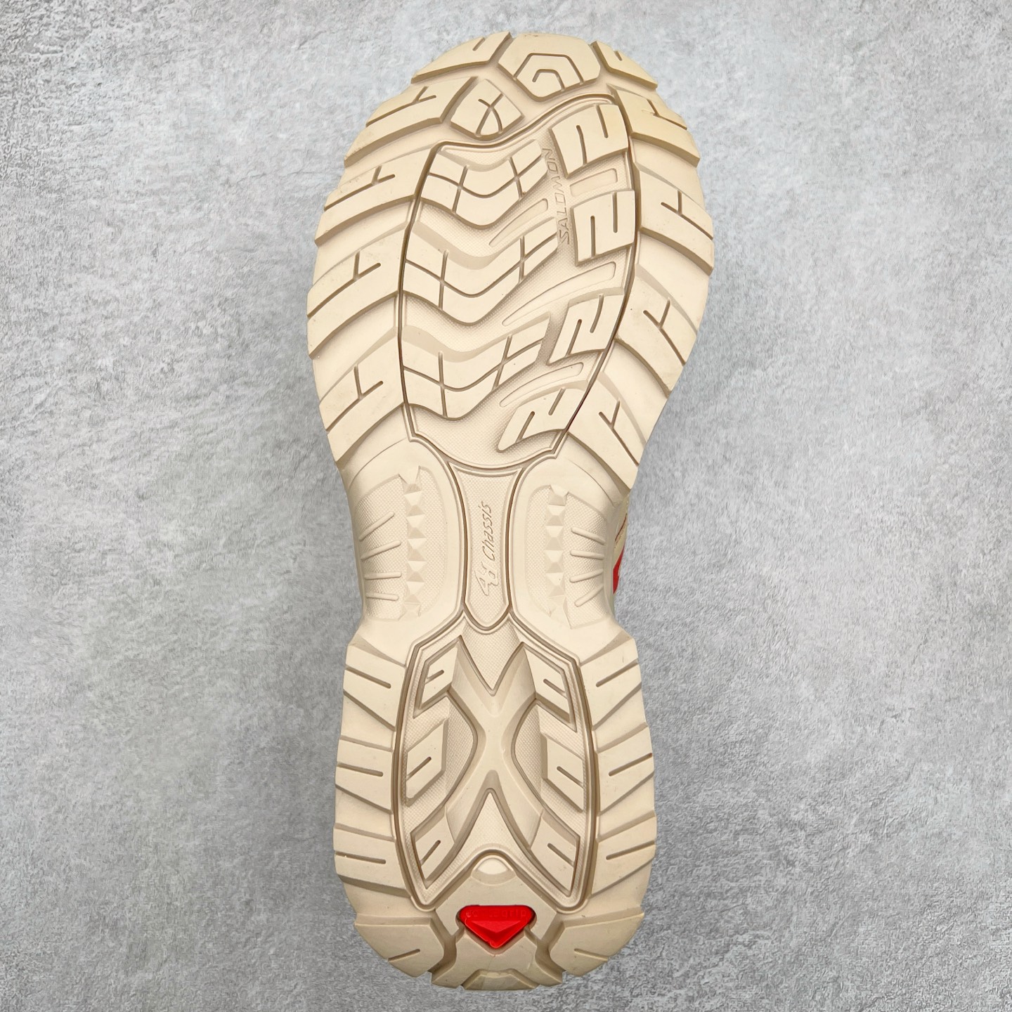 图片[9]-＃C版 Salomon XT-QUEST ADV 萨洛蒙潮流越野机能户外功能鞋 纯原外贸平台特供订单 耗时半年巨作 全套原纸板楦头开发 原厂特供网布配套加持 确保原汁原味 完美呈现版型 原档数据独家私模五层组合大底 男女鞋同步官方开发至46.5 原装Ortholite轻量化鞋垫 中底布带钢印编号 原厂TPU锁扣 进口港宝加持 后跟自然饱满 还原公司包裹性 基于 SALOMON 初代 XT 鞋身造型并搭载 4D ADVANCED CHASSIS™ 大底打造而成 为这款 XT-QUEST 带来了多项足部控制与保护等功能性 如在运动过程中控制左右晃动的过程而提高稳定性、改善长途越野过程中足中到足尖的过渡、提高感知岩石的精确度以抵抗尖锐物体对脚底的伤害以及采用动态缓冲来增强穿着舒适感 从而减轻疲劳感 使 XT-QUEST 成为一双舒适且安全的户外之履 尺码：36 36.5 37.5 38 38.5 39 40 40.5 41 42 42.5 43 44 44.5 45 46 46.5-选品中心