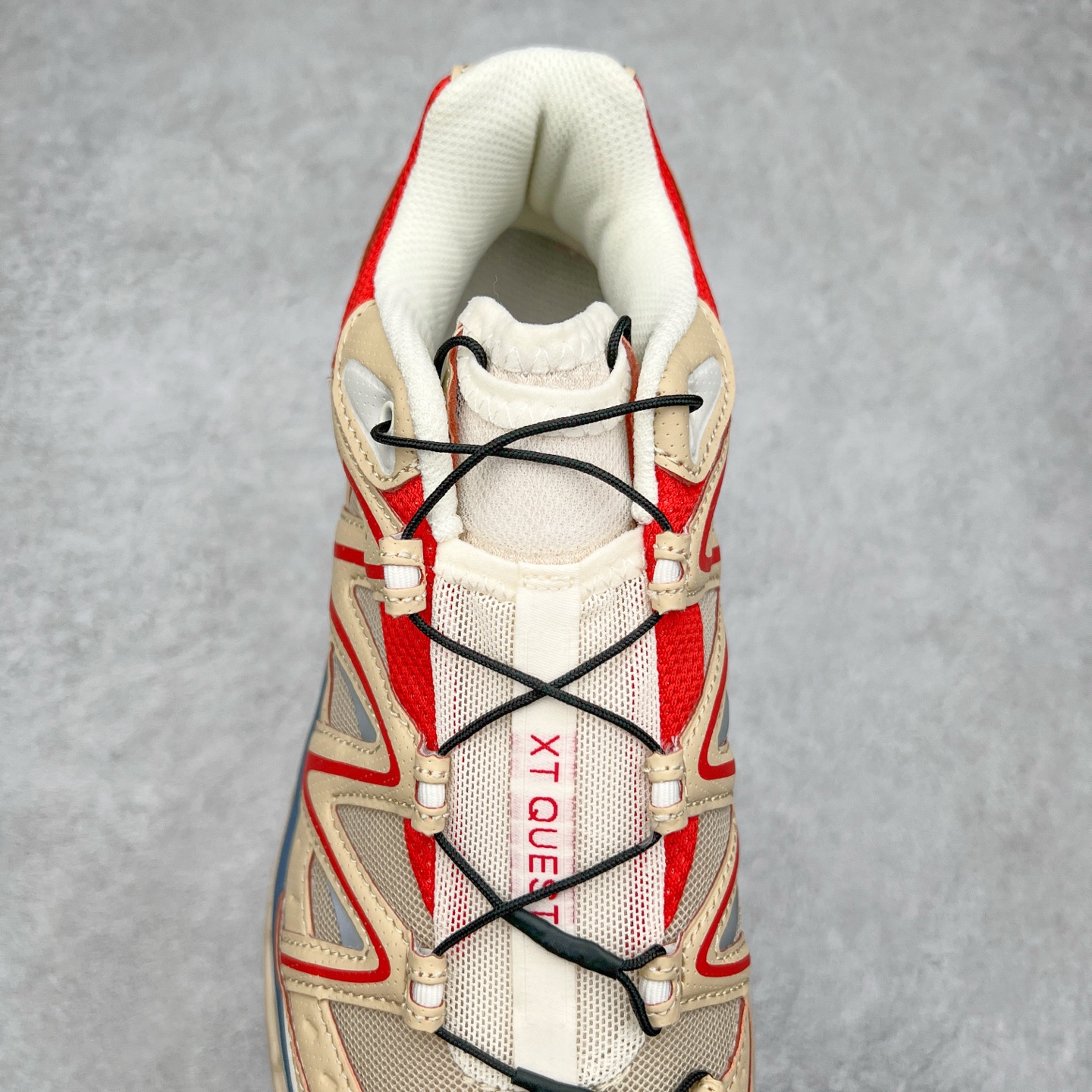 图片[5]-＃C版 Salomon XT-QUEST ADV 萨洛蒙潮流越野机能户外功能鞋 纯原外贸平台特供订单 耗时半年巨作 全套原纸板楦头开发 原厂特供网布配套加持 确保原汁原味 完美呈现版型 原档数据独家私模五层组合大底 男女鞋同步官方开发至46.5 原装Ortholite轻量化鞋垫 中底布带钢印编号 原厂TPU锁扣 进口港宝加持 后跟自然饱满 还原公司包裹性 基于 SALOMON 初代 XT 鞋身造型并搭载 4D ADVANCED CHASSIS™ 大底打造而成 为这款 XT-QUEST 带来了多项足部控制与保护等功能性 如在运动过程中控制左右晃动的过程而提高稳定性、改善长途越野过程中足中到足尖的过渡、提高感知岩石的精确度以抵抗尖锐物体对脚底的伤害以及采用动态缓冲来增强穿着舒适感 从而减轻疲劳感 使 XT-QUEST 成为一双舒适且安全的户外之履 尺码：36 36.5 37.5 38 38.5 39 40 40.5 41 42 42.5 43 44 44.5 45 46 46.5-选品中心