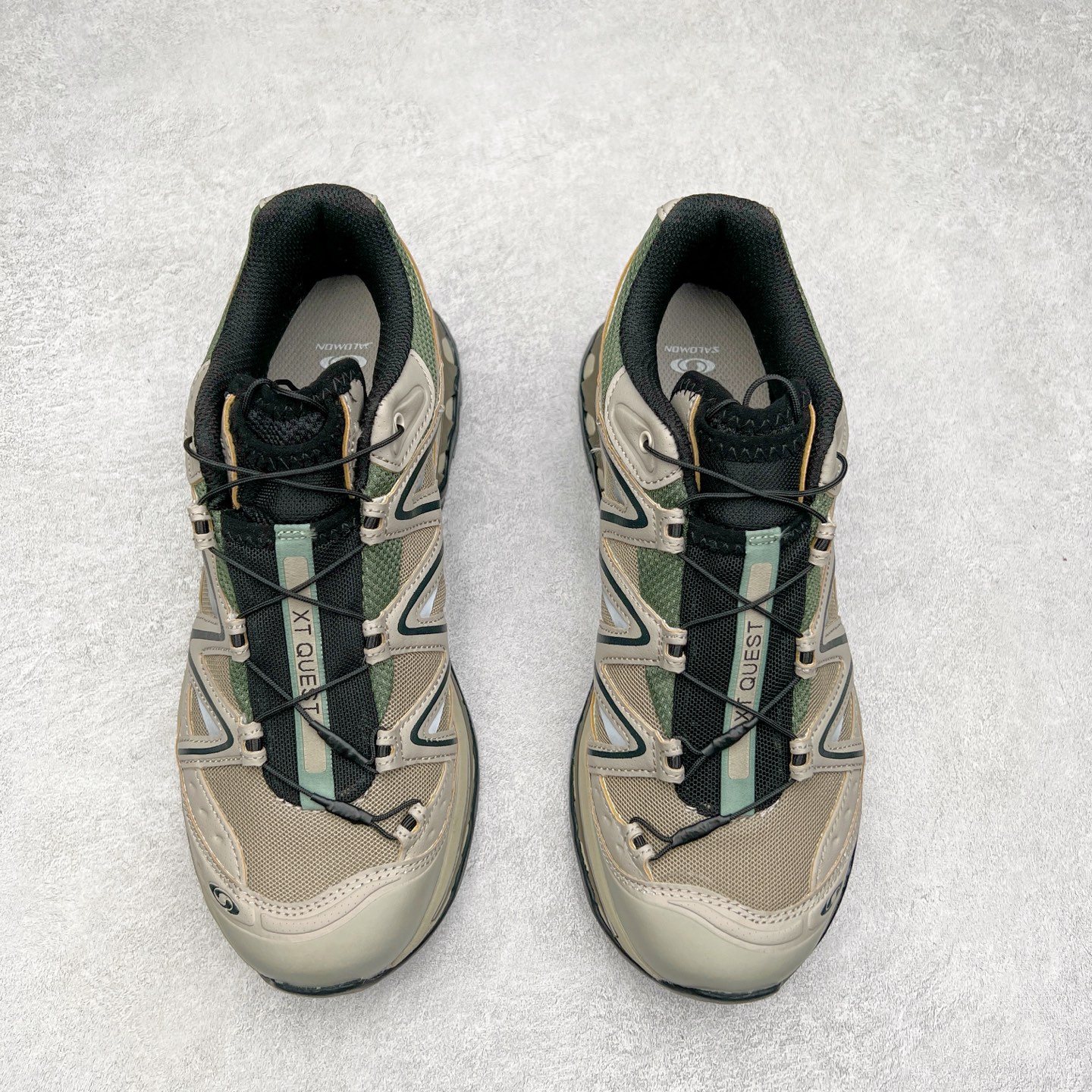 图片[2]-＃C版 Salomon XT-QUEST ADV 萨洛蒙潮流越野机能户外功能鞋 纯原外贸平台特供订单 耗时半年巨作 全套原纸板楦头开发 原厂特供网布配套加持 确保原汁原味 完美呈现版型 原档数据独家私模五层组合大底 男女鞋同步官方开发至46.5 原装Ortholite轻量化鞋垫 中底布带钢印编号 原厂TPU锁扣 进口港宝加持 后跟自然饱满 还原公司包裹性 基于 SALOMON 初代 XT 鞋身造型并搭载 4D ADVANCED CHASSIS™ 大底打造而成 为这款 XT-QUEST 带来了多项足部控制与保护等功能性 如在运动过程中控制左右晃动的过程而提高稳定性、改善长途越野过程中足中到足尖的过渡、提高感知岩石的精确度以抵抗尖锐物体对脚底的伤害以及采用动态缓冲来增强穿着舒适感 从而减轻疲劳感 使 XT-QUEST 成为一双舒适且安全的户外之履 尺码：36 36.5 37.5 38 38.5 39 40 40.5 41 42 42.5 43 44 44.5 45 46 46.5-选品中心