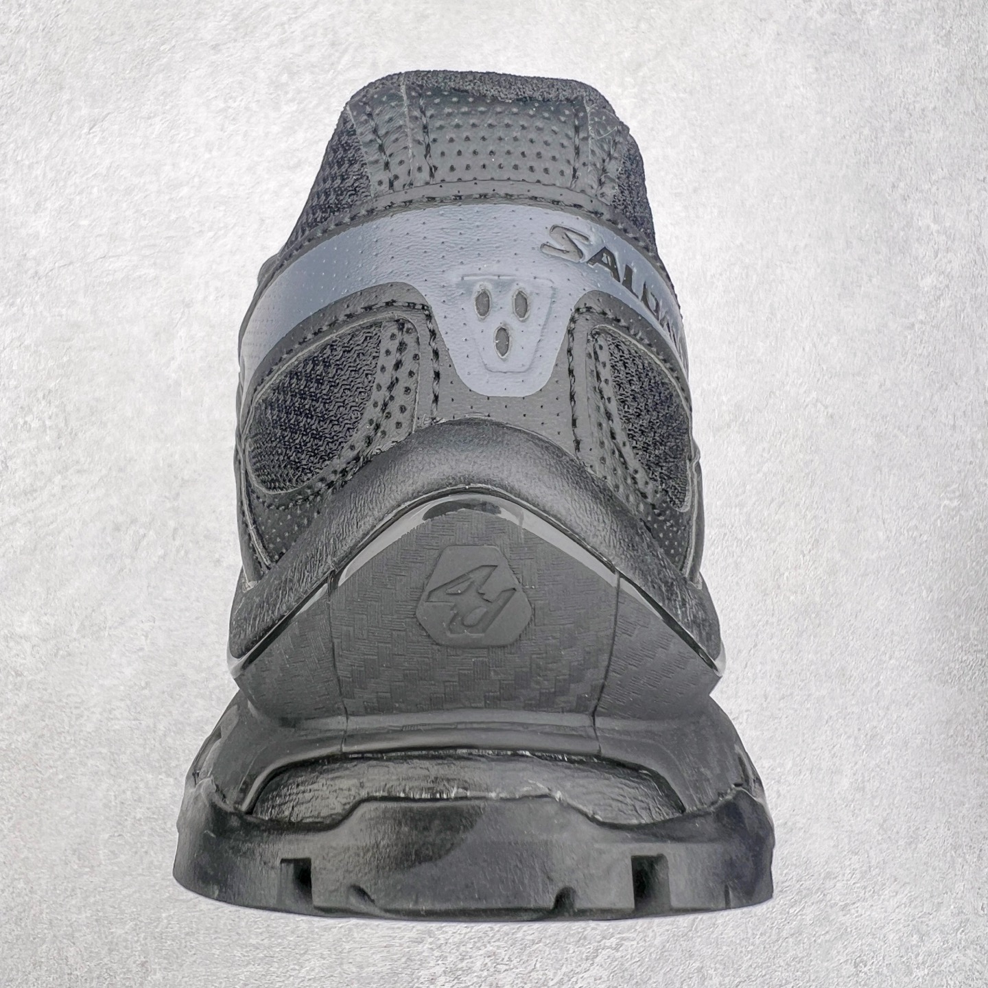 图片[8]-＃C版 Salomon XT-QUEST ADV 萨洛蒙潮流越野机能户外功能鞋 纯原外贸平台特供订单 耗时半年巨作 全套原纸板楦头开发 原厂特供网布配套加持 确保原汁原味 完美呈现版型 原档数据独家私模五层组合大底 男女鞋同步官方开发至46.5 原装Ortholite轻量化鞋垫 中底布带钢印编号 原厂TPU锁扣 进口港宝加持 后跟自然饱满 还原公司包裹性 基于 SALOMON 初代 XT 鞋身造型并搭载 4D ADVANCED CHASSIS™ 大底打造而成 为这款 XT-QUEST 带来了多项足部控制与保护等功能性 如在运动过程中控制左右晃动的过程而提高稳定性、改善长途越野过程中足中到足尖的过渡、提高感知岩石的精确度以抵抗尖锐物体对脚底的伤害以及采用动态缓冲来增强穿着舒适感 从而减轻疲劳感 使 XT-QUEST 成为一双舒适且安全的户外之履 尺码：36 36.5 37.5 38 38.5 39 40 40.5 41 42 42.5 43 44 44.5 45 46 46.5-选品中心