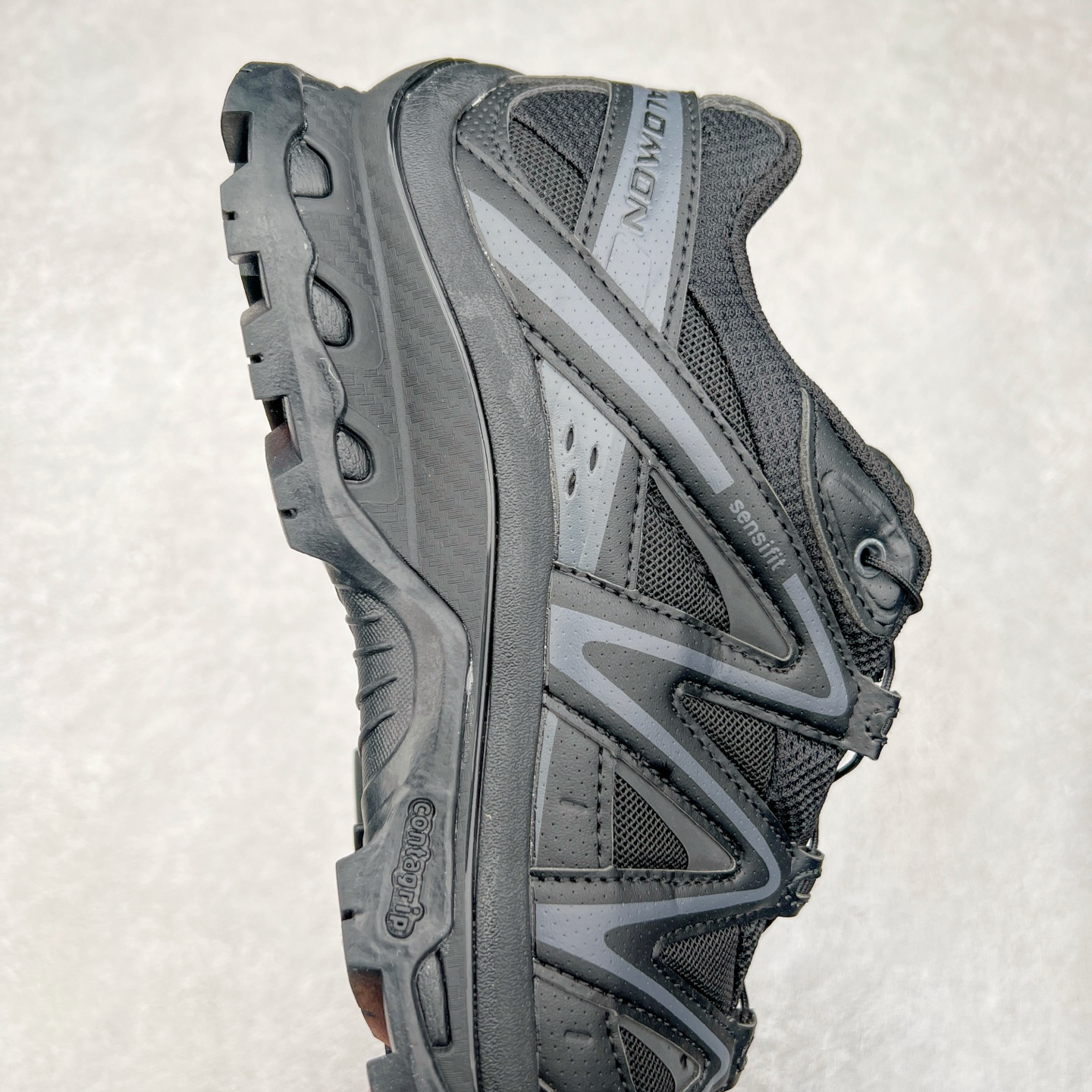 图片[6]-＃C版 Salomon XT-QUEST ADV 萨洛蒙潮流越野机能户外功能鞋 纯原外贸平台特供订单 耗时半年巨作 全套原纸板楦头开发 原厂特供网布配套加持 确保原汁原味 完美呈现版型 原档数据独家私模五层组合大底 男女鞋同步官方开发至46.5 原装Ortholite轻量化鞋垫 中底布带钢印编号 原厂TPU锁扣 进口港宝加持 后跟自然饱满 还原公司包裹性 基于 SALOMON 初代 XT 鞋身造型并搭载 4D ADVANCED CHASSIS™ 大底打造而成 为这款 XT-QUEST 带来了多项足部控制与保护等功能性 如在运动过程中控制左右晃动的过程而提高稳定性、改善长途越野过程中足中到足尖的过渡、提高感知岩石的精确度以抵抗尖锐物体对脚底的伤害以及采用动态缓冲来增强穿着舒适感 从而减轻疲劳感 使 XT-QUEST 成为一双舒适且安全的户外之履 尺码：36 36.5 37.5 38 38.5 39 40 40.5 41 42 42.5 43 44 44.5 45 46 46.5-选品中心