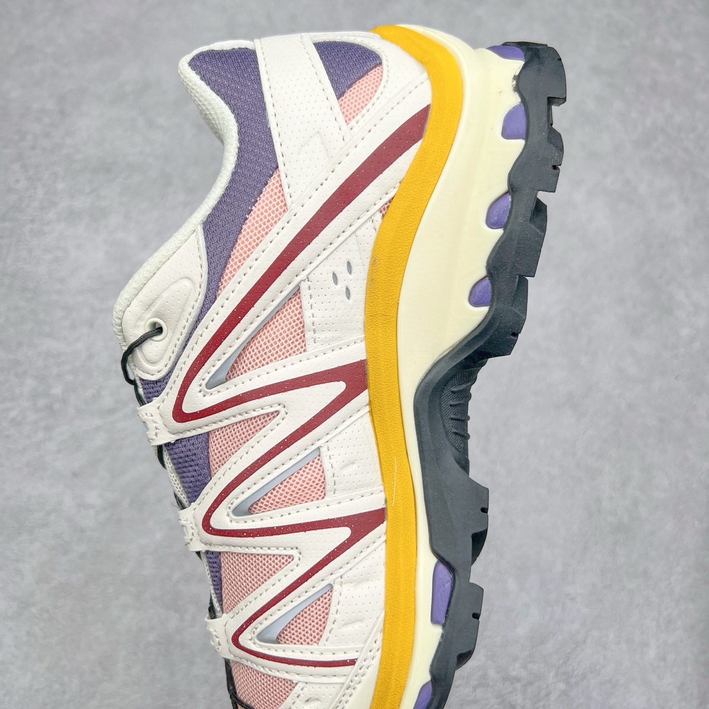 图片[7]-＃C版 Salomon XT-QUEST ADV 萨洛蒙潮流越野机能户外功能鞋 纯原外贸平台特供订单 耗时半年巨作 全套原纸板楦头开发 原厂特供网布配套加持 确保原汁原味 完美呈现版型 原档数据独家私模五层组合大底 男女鞋同步官方开发至46.5 原装Ortholite轻量化鞋垫 中底布带钢印编号 原厂TPU锁扣 进口港宝加持 后跟自然饱满 还原公司包裹性 基于 SALOMON 初代 XT 鞋身造型并搭载 4D ADVANCED CHASSIS™ 大底打造而成 为这款 XT-QUEST 带来了多项足部控制与保护等功能性 如在运动过程中控制左右晃动的过程而提高稳定性、改善长途越野过程中足中到足尖的过渡、提高感知岩石的精确度以抵抗尖锐物体对脚底的伤害以及采用动态缓冲来增强穿着舒适感 从而减轻疲劳感 使 XT-QUEST 成为一双舒适且安全的户外之履 尺码：36 36.5 37.5 38 38.5 39 40 40.5 41 42 42.5 43 44 44.5 45 46 46.5-选品中心