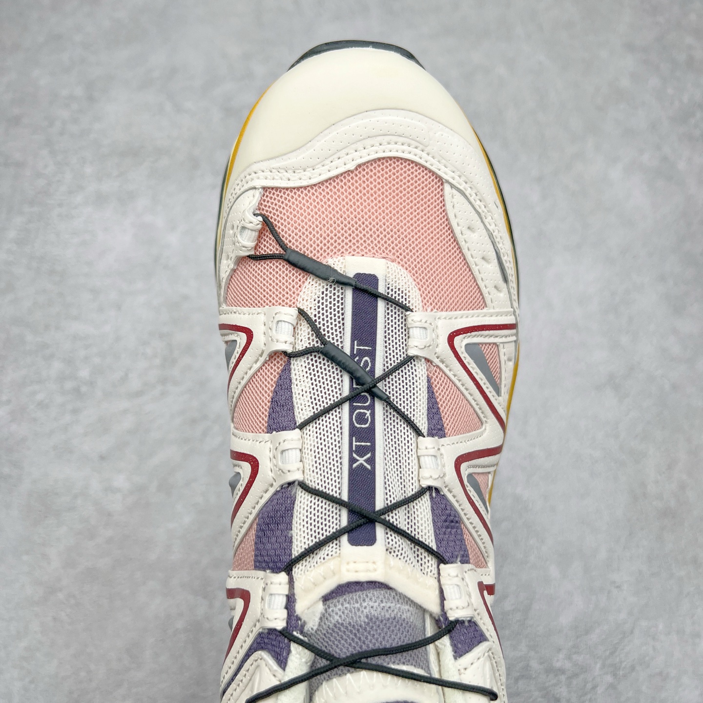 图片[4]-＃C版 Salomon XT-QUEST ADV 萨洛蒙潮流越野机能户外功能鞋 纯原外贸平台特供订单 耗时半年巨作 全套原纸板楦头开发 原厂特供网布配套加持 确保原汁原味 完美呈现版型 原档数据独家私模五层组合大底 男女鞋同步官方开发至46.5 原装Ortholite轻量化鞋垫 中底布带钢印编号 原厂TPU锁扣 进口港宝加持 后跟自然饱满 还原公司包裹性 基于 SALOMON 初代 XT 鞋身造型并搭载 4D ADVANCED CHASSIS™ 大底打造而成 为这款 XT-QUEST 带来了多项足部控制与保护等功能性 如在运动过程中控制左右晃动的过程而提高稳定性、改善长途越野过程中足中到足尖的过渡、提高感知岩石的精确度以抵抗尖锐物体对脚底的伤害以及采用动态缓冲来增强穿着舒适感 从而减轻疲劳感 使 XT-QUEST 成为一双舒适且安全的户外之履 尺码：36 36.5 37.5 38 38.5 39 40 40.5 41 42 42.5 43 44 44.5 45 46 46.5-选品中心