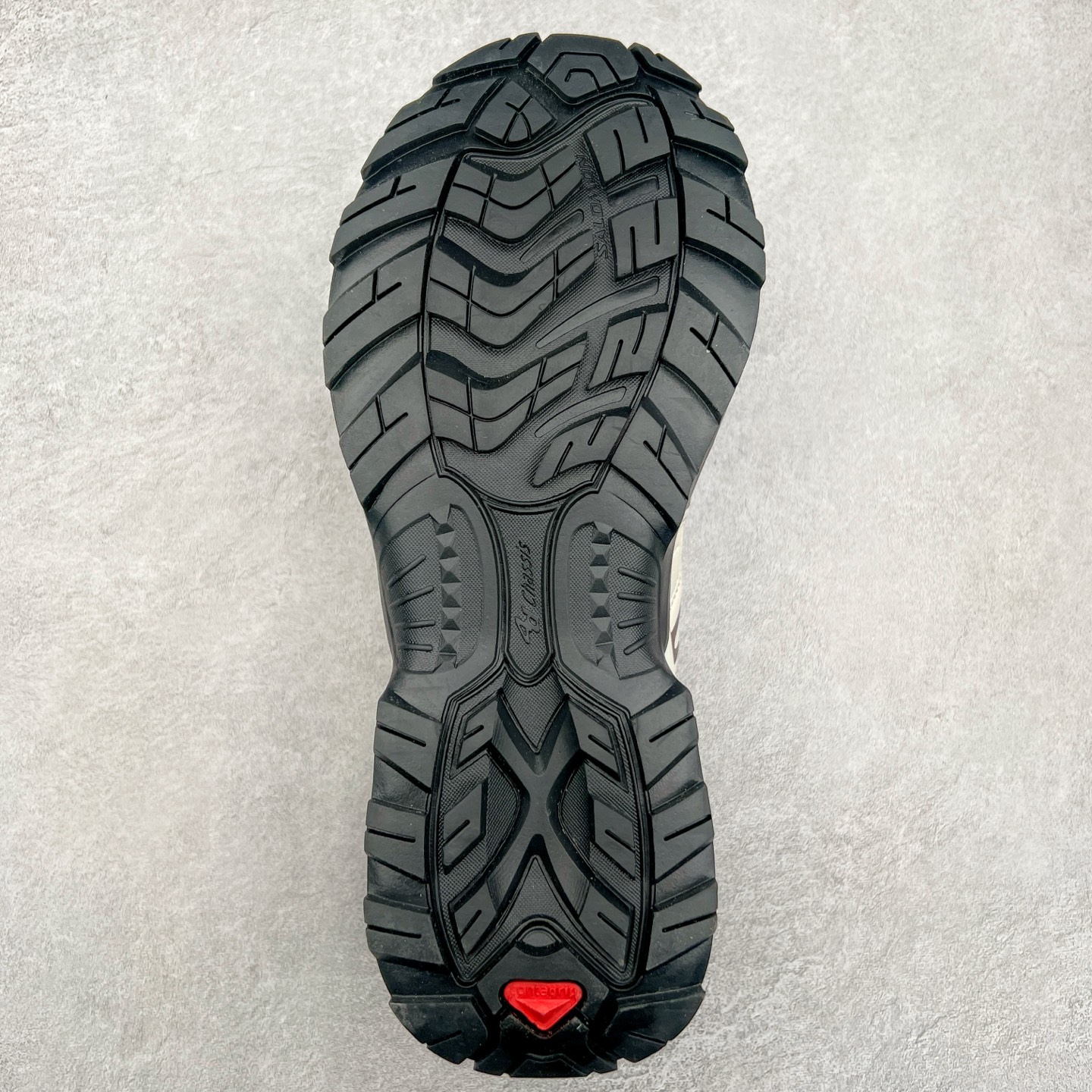 图片[9]-＃C版 Salomon XT-QUEST ADV 萨洛蒙潮流越野机能户外功能鞋 纯原外贸平台特供订单 耗时半年巨作 全套原纸板楦头开发 原厂特供网布配套加持 确保原汁原味 完美呈现版型 原档数据独家私模五层组合大底 男女鞋同步官方开发至46.5 原装Ortholite轻量化鞋垫 中底布带钢印编号 原厂TPU锁扣 进口港宝加持 后跟自然饱满 还原公司包裹性 基于 SALOMON 初代 XT 鞋身造型并搭载 4D ADVANCED CHASSIS™ 大底打造而成 为这款 XT-QUEST 带来了多项足部控制与保护等功能性 如在运动过程中控制左右晃动的过程而提高稳定性、改善长途越野过程中足中到足尖的过渡、提高感知岩石的精确度以抵抗尖锐物体对脚底的伤害以及采用动态缓冲来增强穿着舒适感 从而减轻疲劳感 使 XT-QUEST 成为一双舒适且安全的户外之履 尺码：36 36.5 37.5 38 38.5 39 40 40.5 41 42 42.5 43 44 44.5 45 46 46.5-选品中心