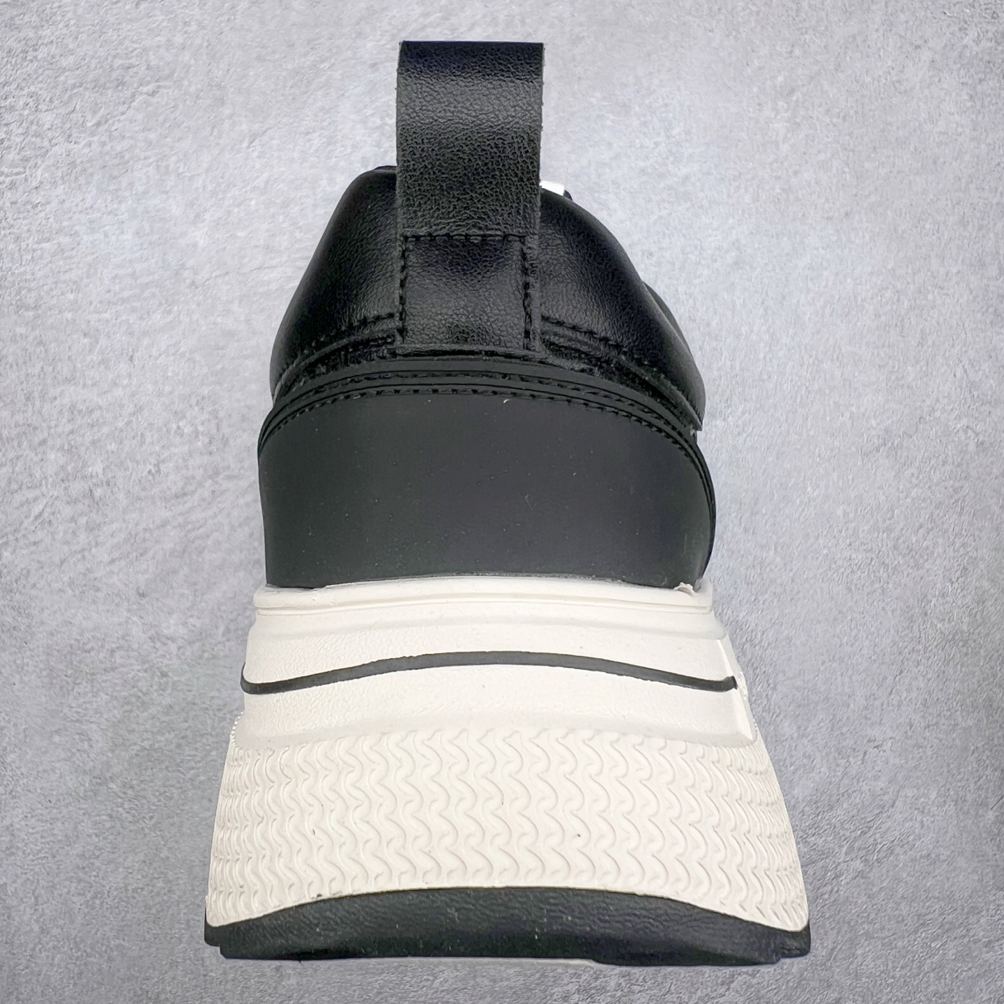 图片[8]-【SHOOT BRAND】重奏黑梅 厚底增高复古皮革梅花鞋 广东大厂出品 主力推荐版本 将时尚复古风格之中赋予全新的工艺质 以80.90年代的的复古经典滑板鞋为蓝本 在复古的风格之中 加入品牌独有的鼓包创新工艺 标志性的鞋头梅花堆叠设计 在多次的调整修改之后 将时尚复古风格之中赋予全新的工艺质感兼具时尚潮流与复古基调“Freedom001”为叛逆自由行者而生NCC 货号：CZ-HM 尺码： 35 36 37 38 39 40 41 42 43 44-选品中心