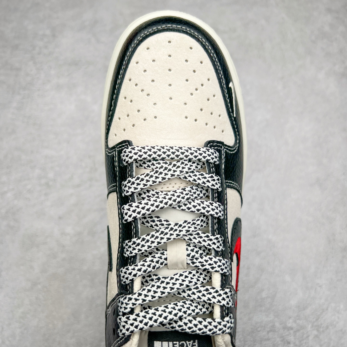 图片[4]-NK Dunk Low 定制配色 DJ2024-128 大厂出品 极力推荐 原装头层材料 独家版型蒸餾加工帶來的是更好的视觉和脚感体验大厂纯原品质出货 清洁度 电绣工艺 皮料切割干净无任何毛边 细节完美 尺码：36 36.5 37.5 38 38.5 39 40 40.5 41 42 42.5 43 44 44.5 45-选品中心